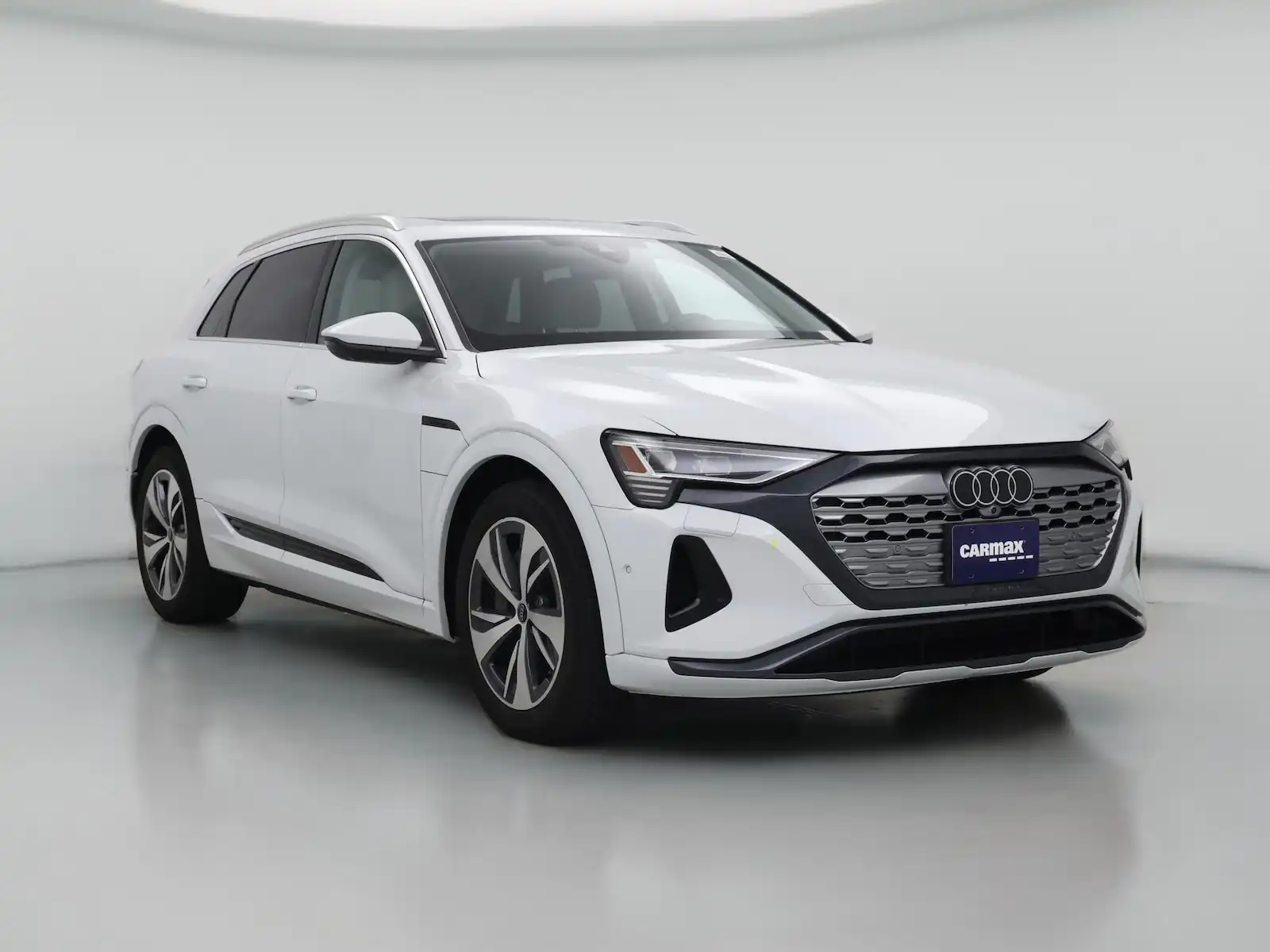 2024 Audi Q8 e-tron 114 kWh Premium Plus quattro 55's photo