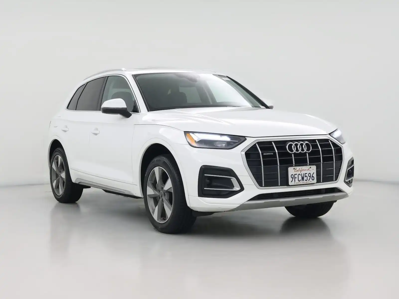 2023 Audi Q5 40 Premium's photo