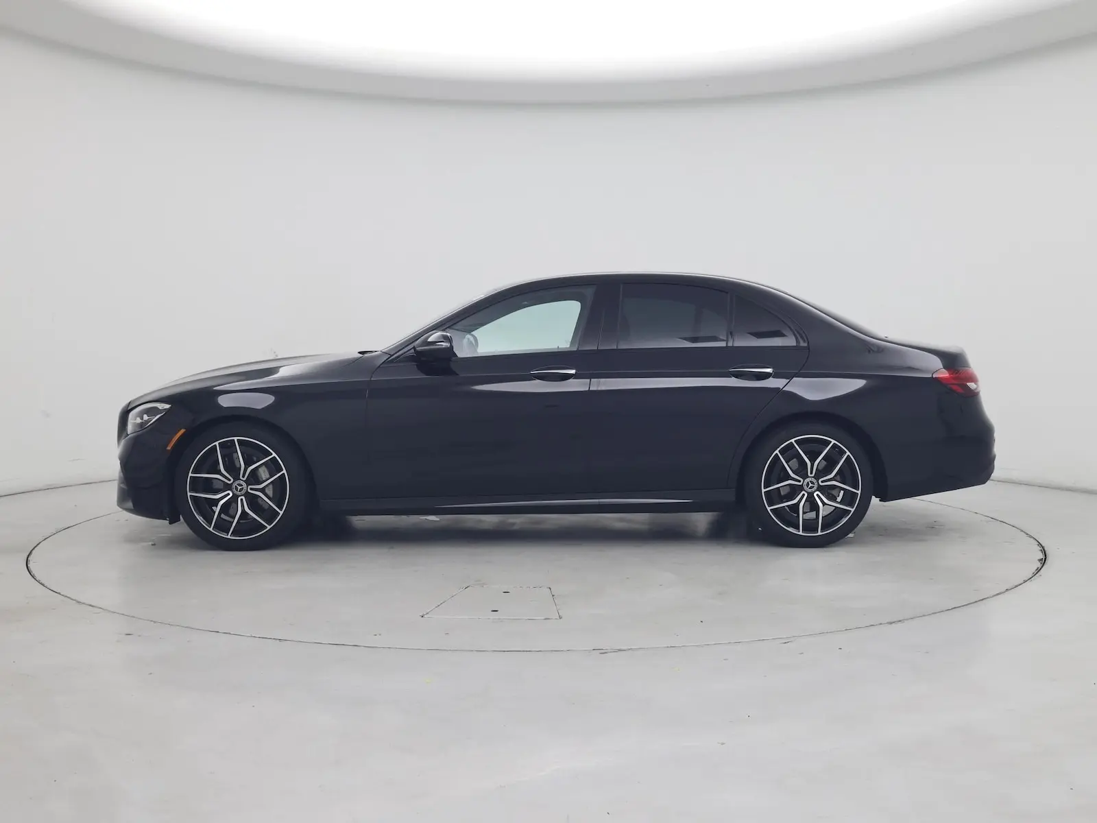 2021 Mercedes-Benz E-Class E350 photo 4