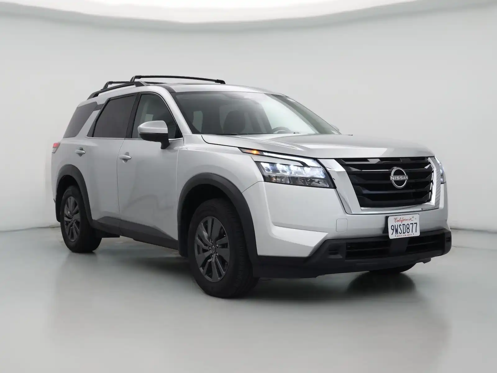 2025 Nissan Pathfinder SV FWD's photo