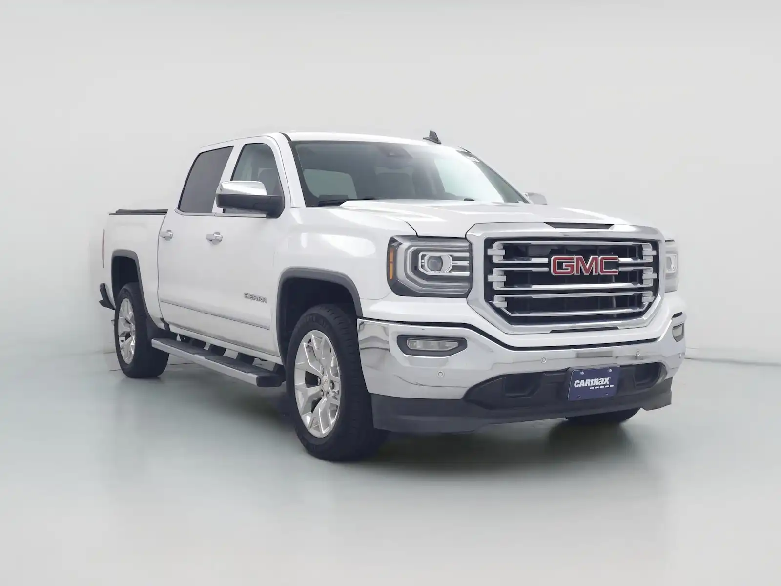 2016 GMC Sierra SLT 2WD Crew Cab Short Box's photo
