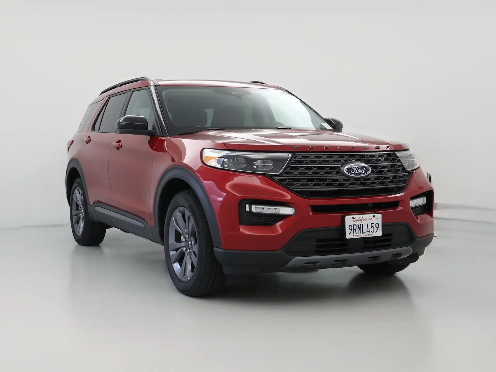 2024 Ford Explorer XLT 4WD photo 1