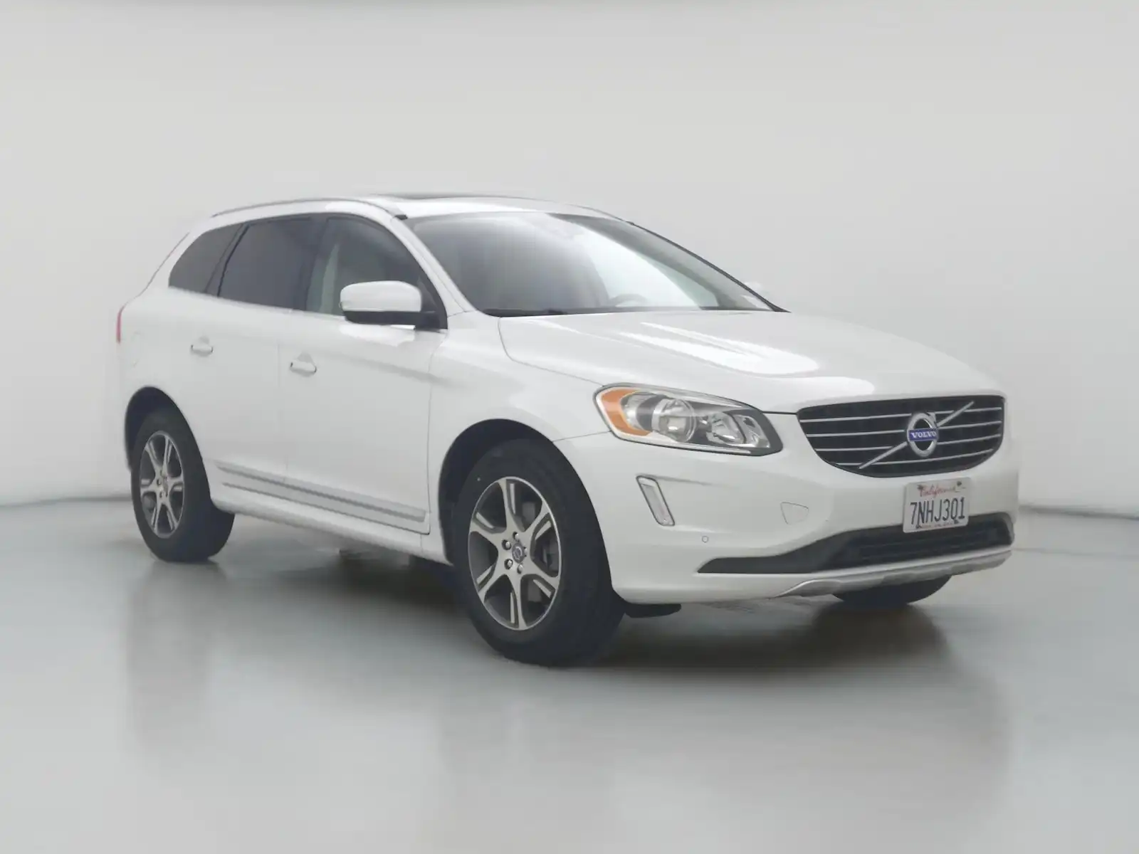 2015 Volvo XC60 T5 Drive-E FWD Premier's photo