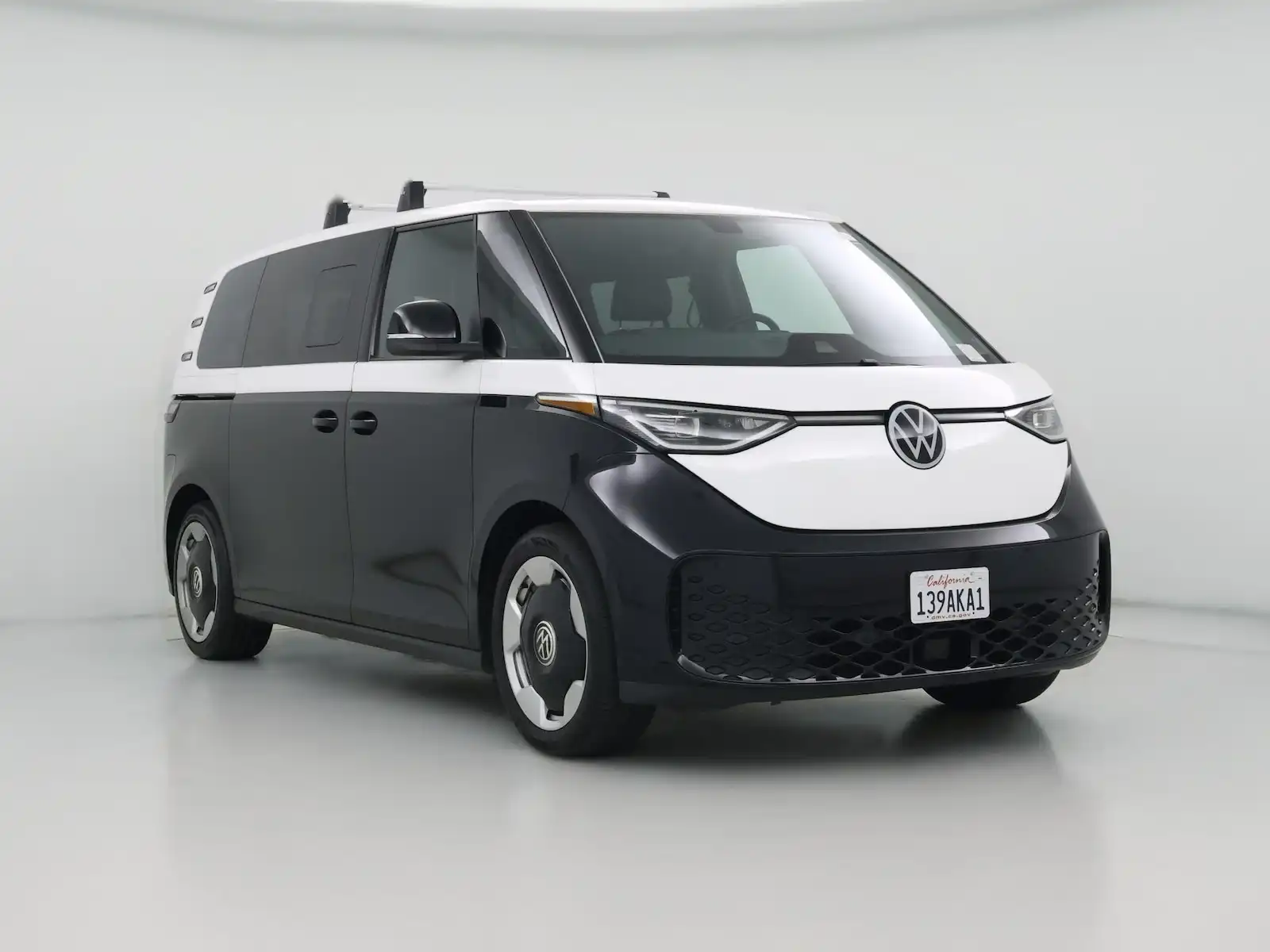 2025 Volkswagen ID. Buzz Pro S's photo