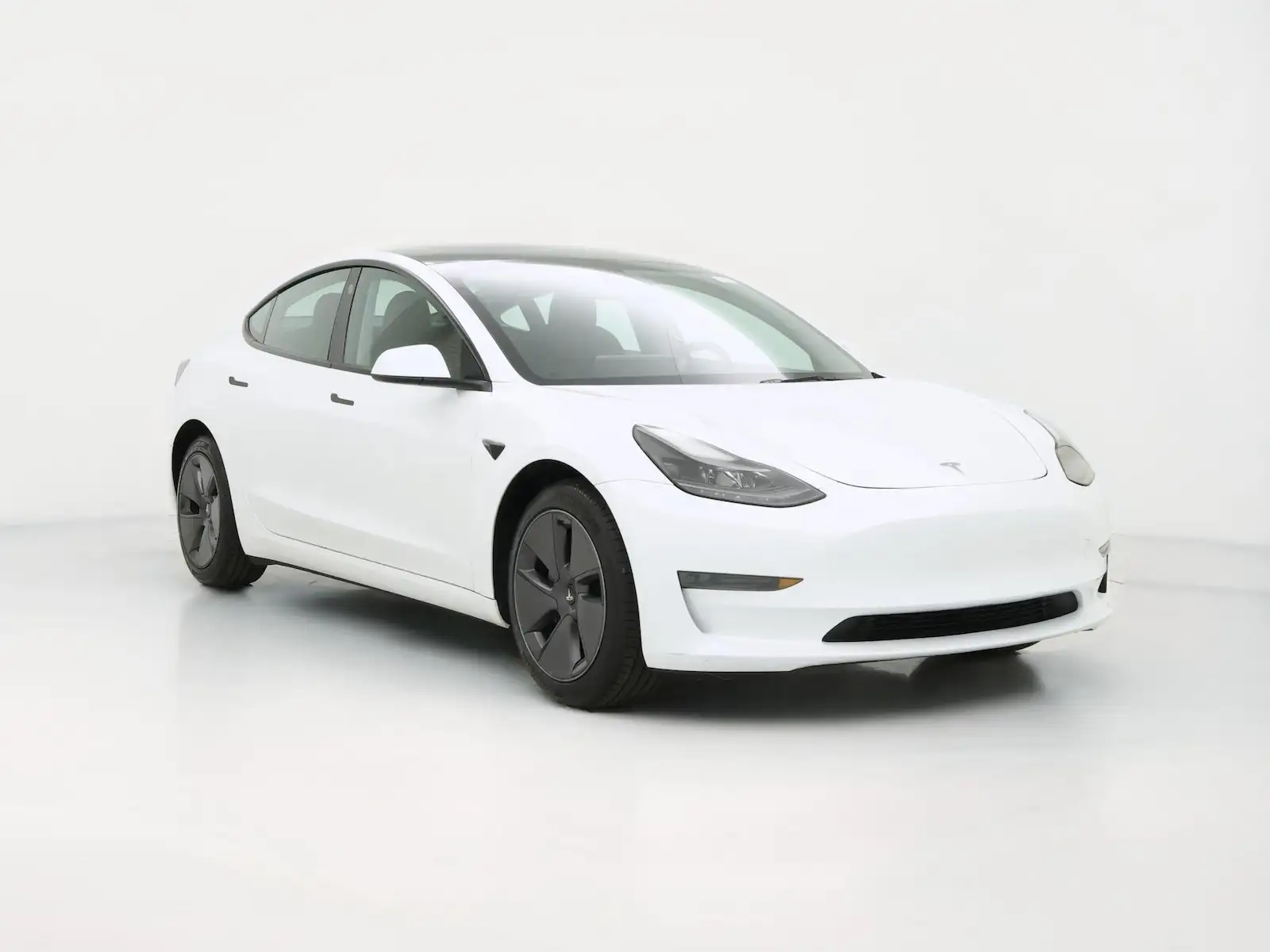 2023 Tesla Model 3 Base's photo