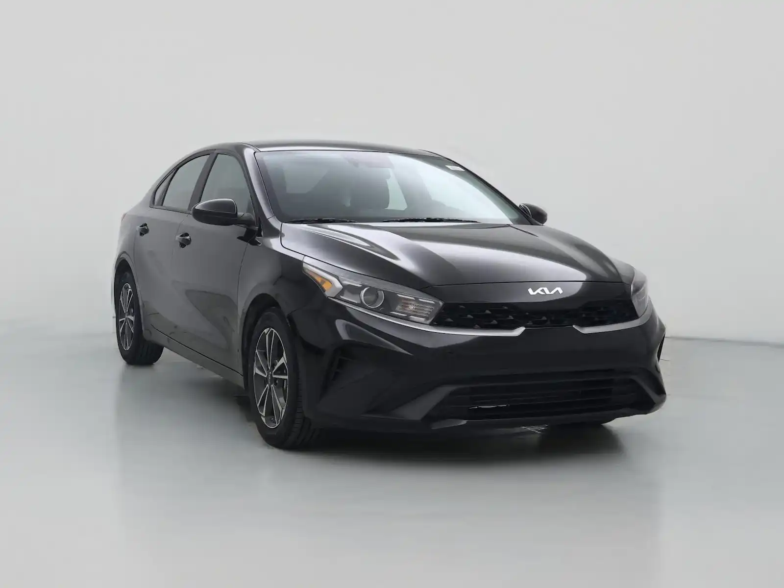 2024 Kia Forte LXS Auto's photo