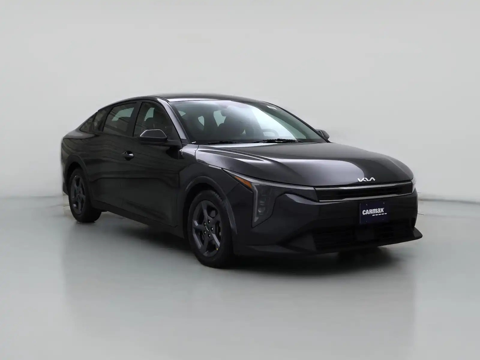 2025 Kia K4 LXS Auto's photo