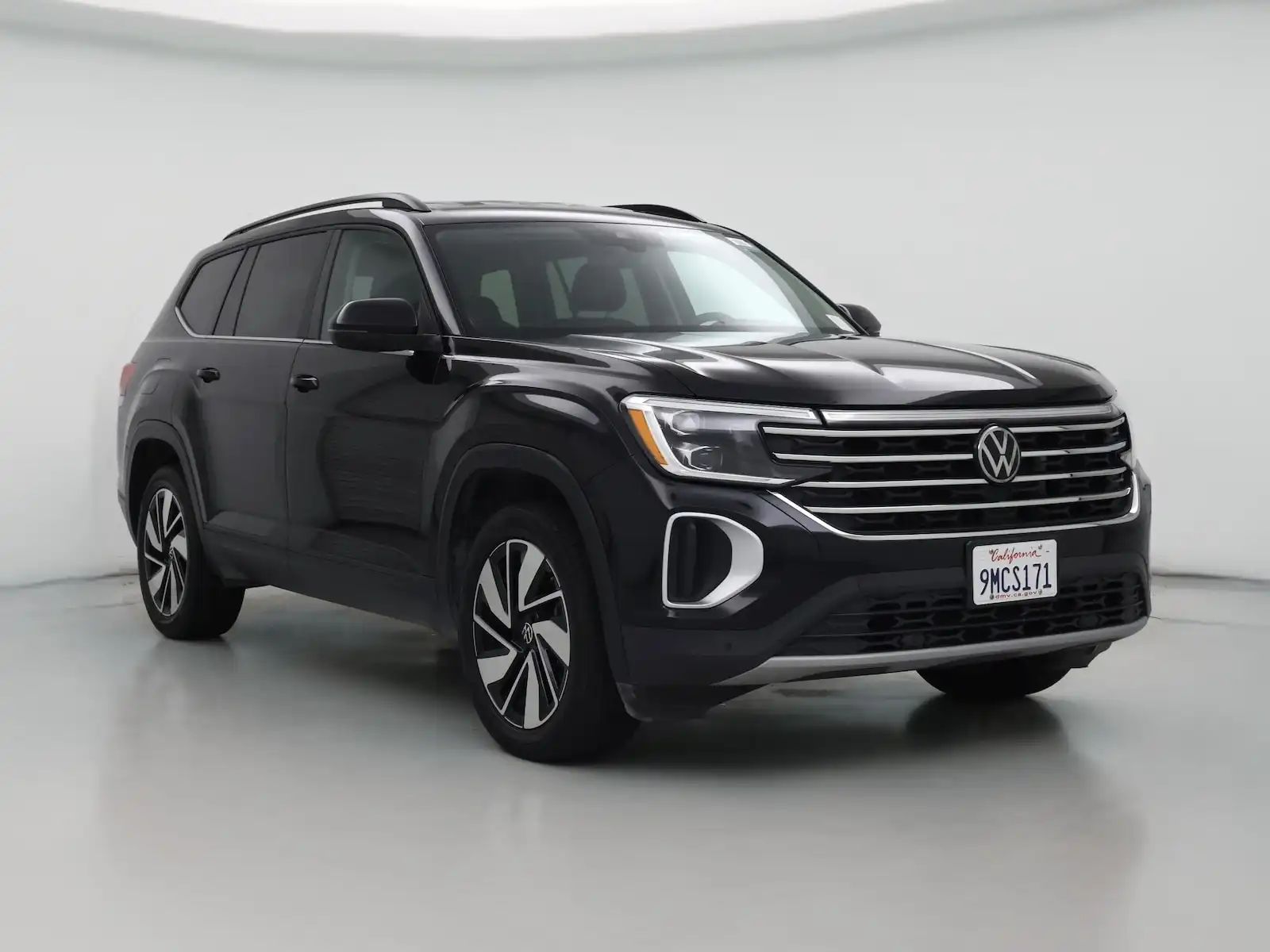 2024 Volkswagen Atlas 2.0T SE with Tech's photo