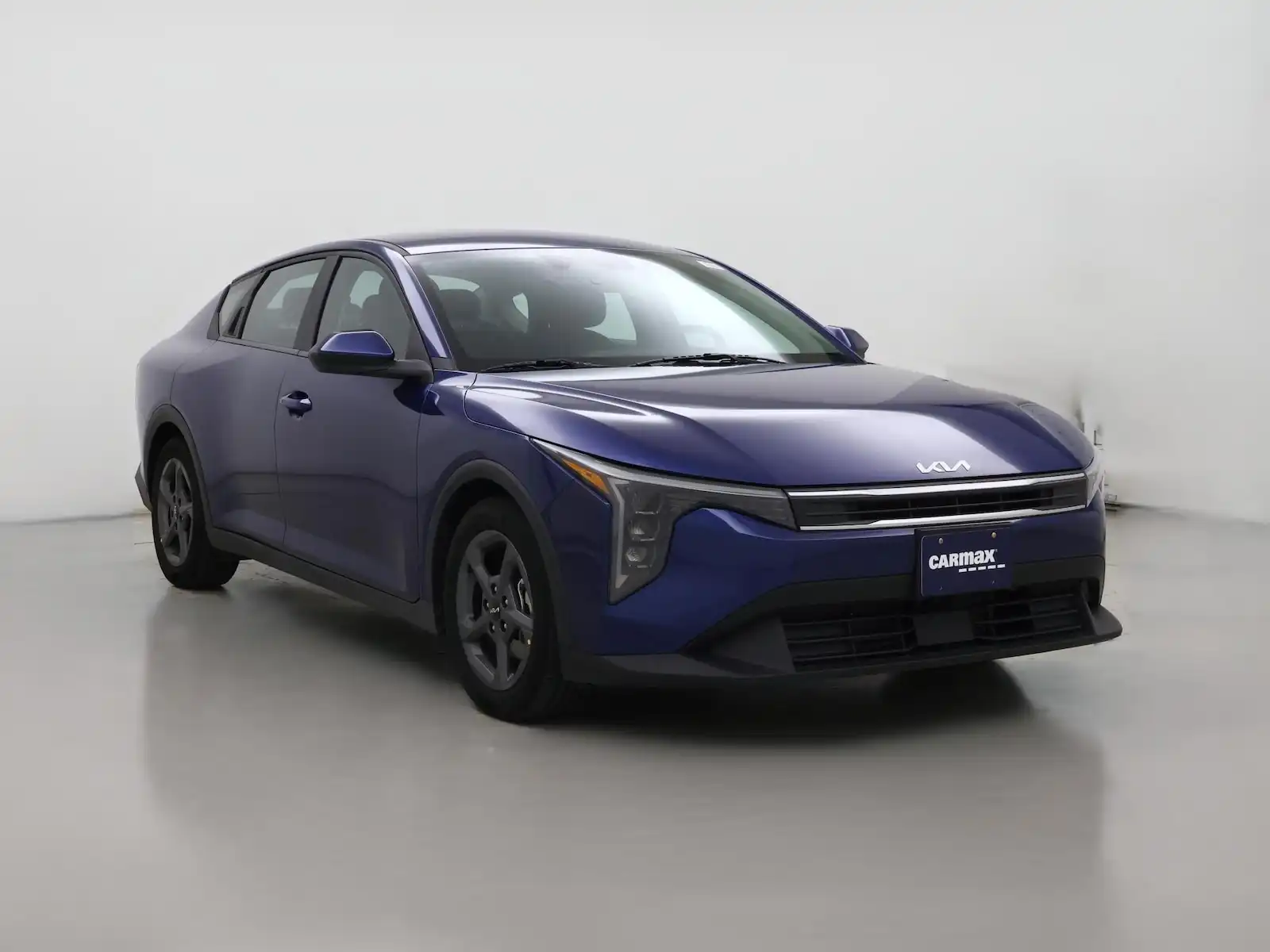2025 Kia K4 LXS Auto's photo
