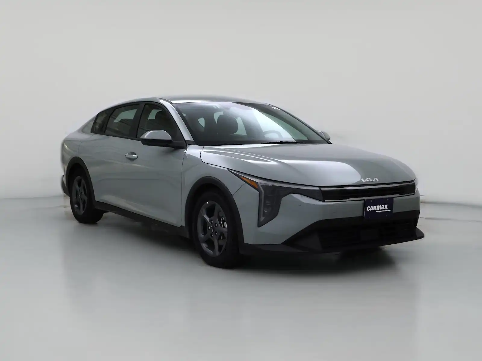 2025 Kia K4 LXS Auto's photo