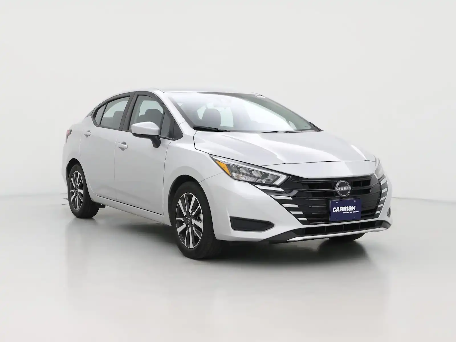 2025 Nissan Versa 1.6 SV CVT's photo