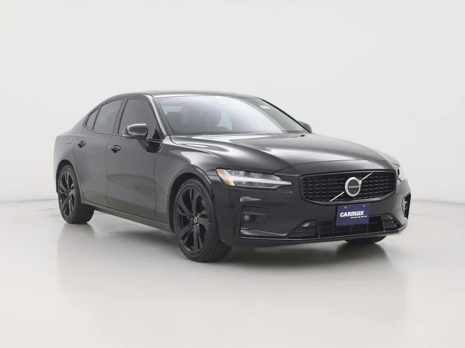 2023 Volvo S60 B5 Ultimate Dark Theme AWD's photo