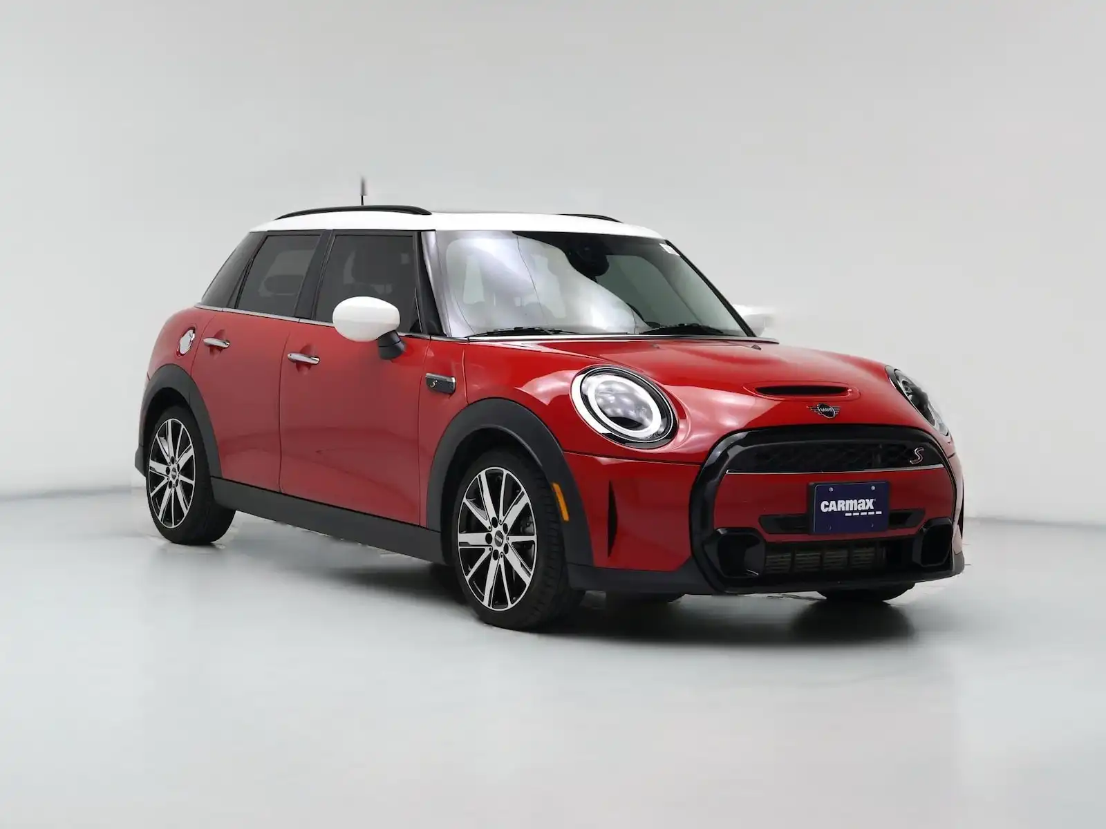 2024 MINI Hardtop Cooper S's photo