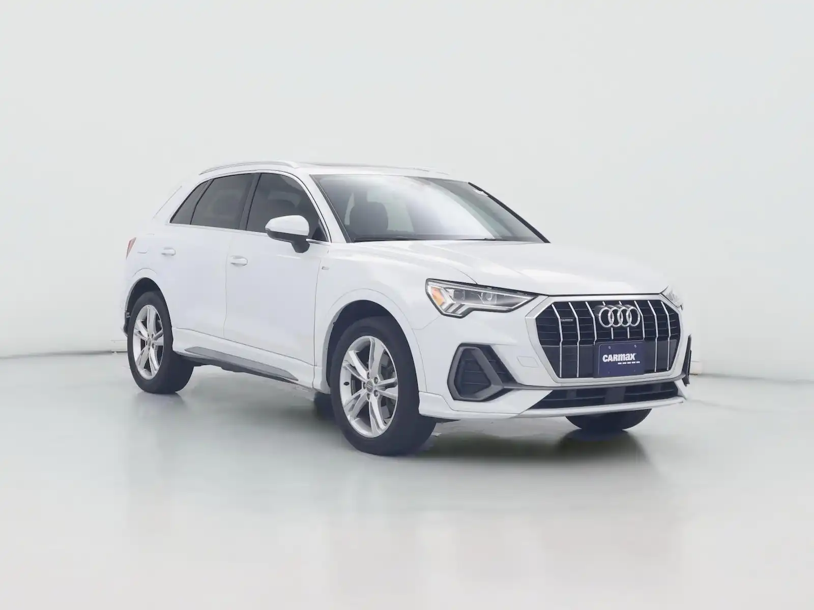 2020 Audi Q3 45 TFSI S Line Premium Plus quattro's photo