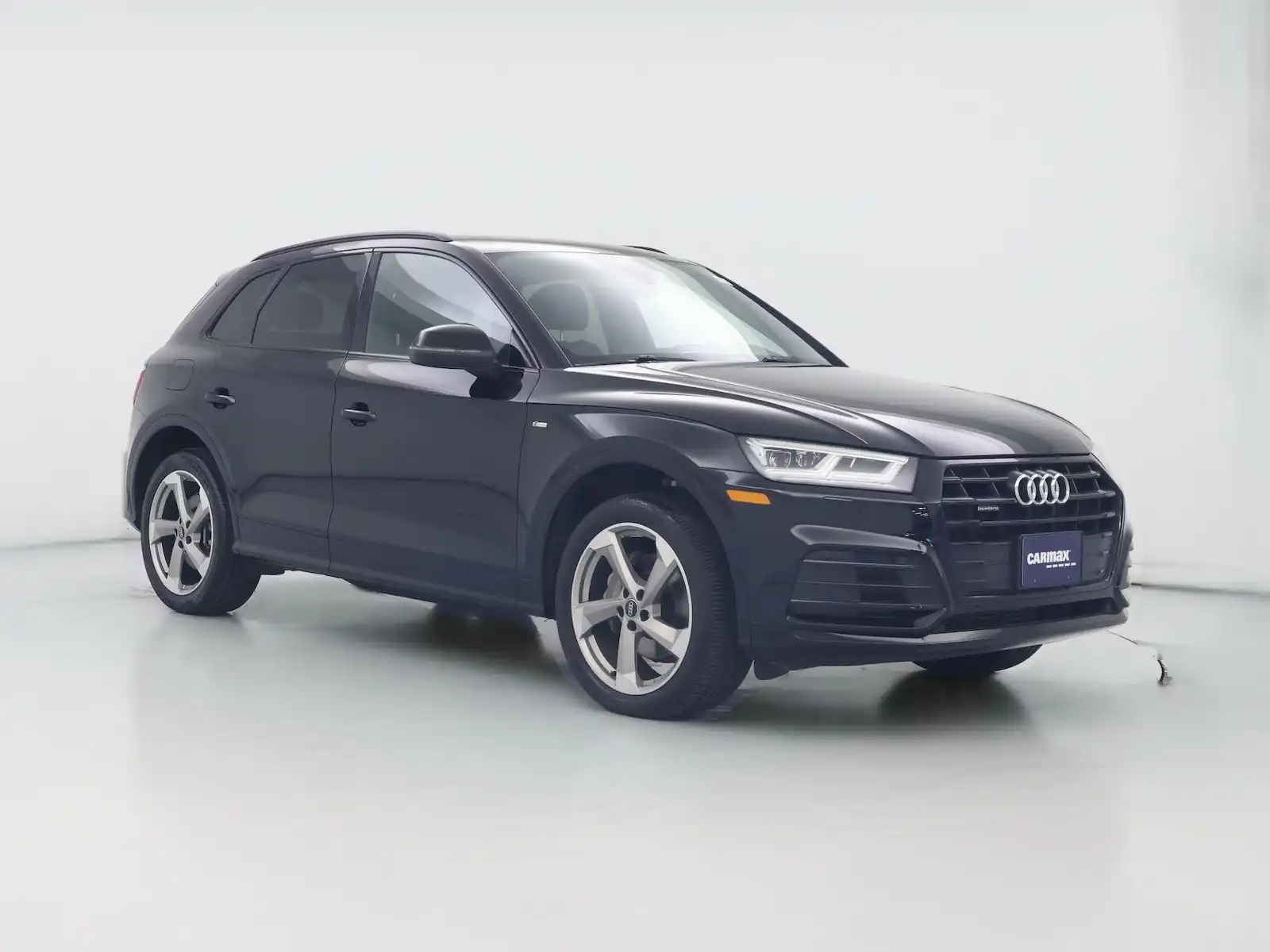 2020 Audi Q5 45 Titanium Premium Plus quattro S tronic's photo