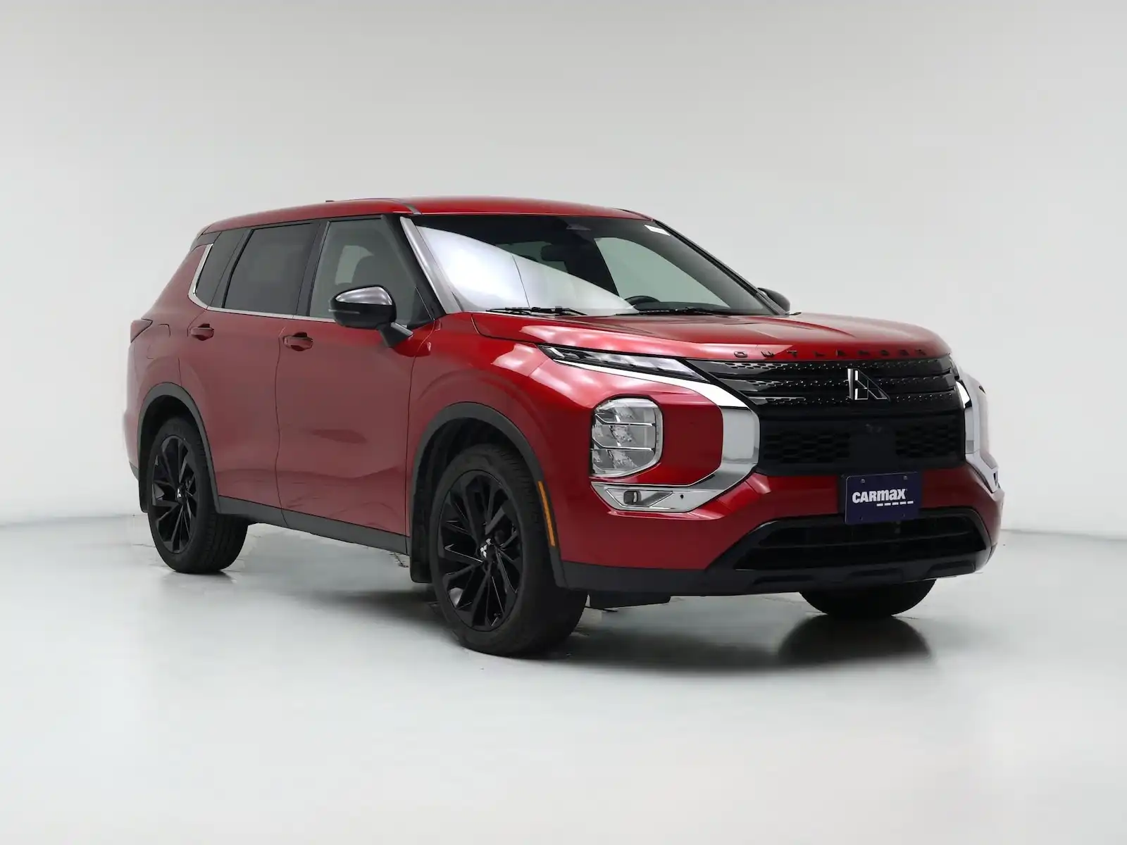 2023 Mitsubishi Outlander SE Black Edition FWD's photo