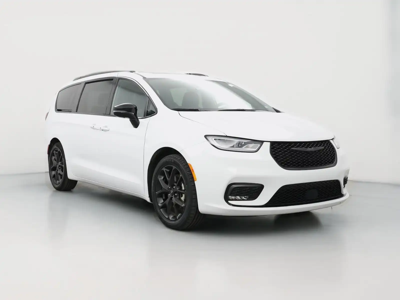 2025 Chrysler Pacifica Limited's photo