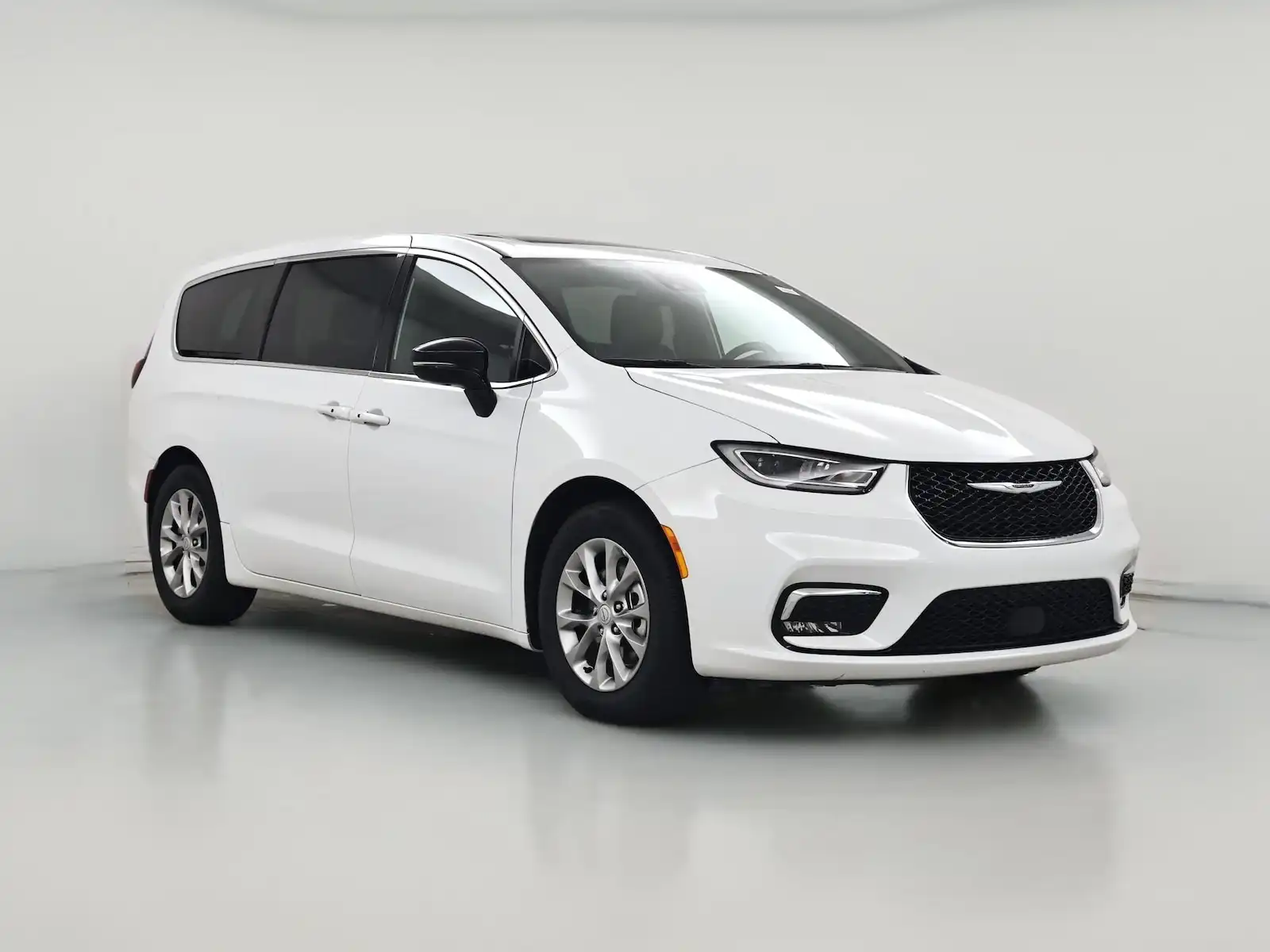 2026 Chrysler Pacifica Limited's photo