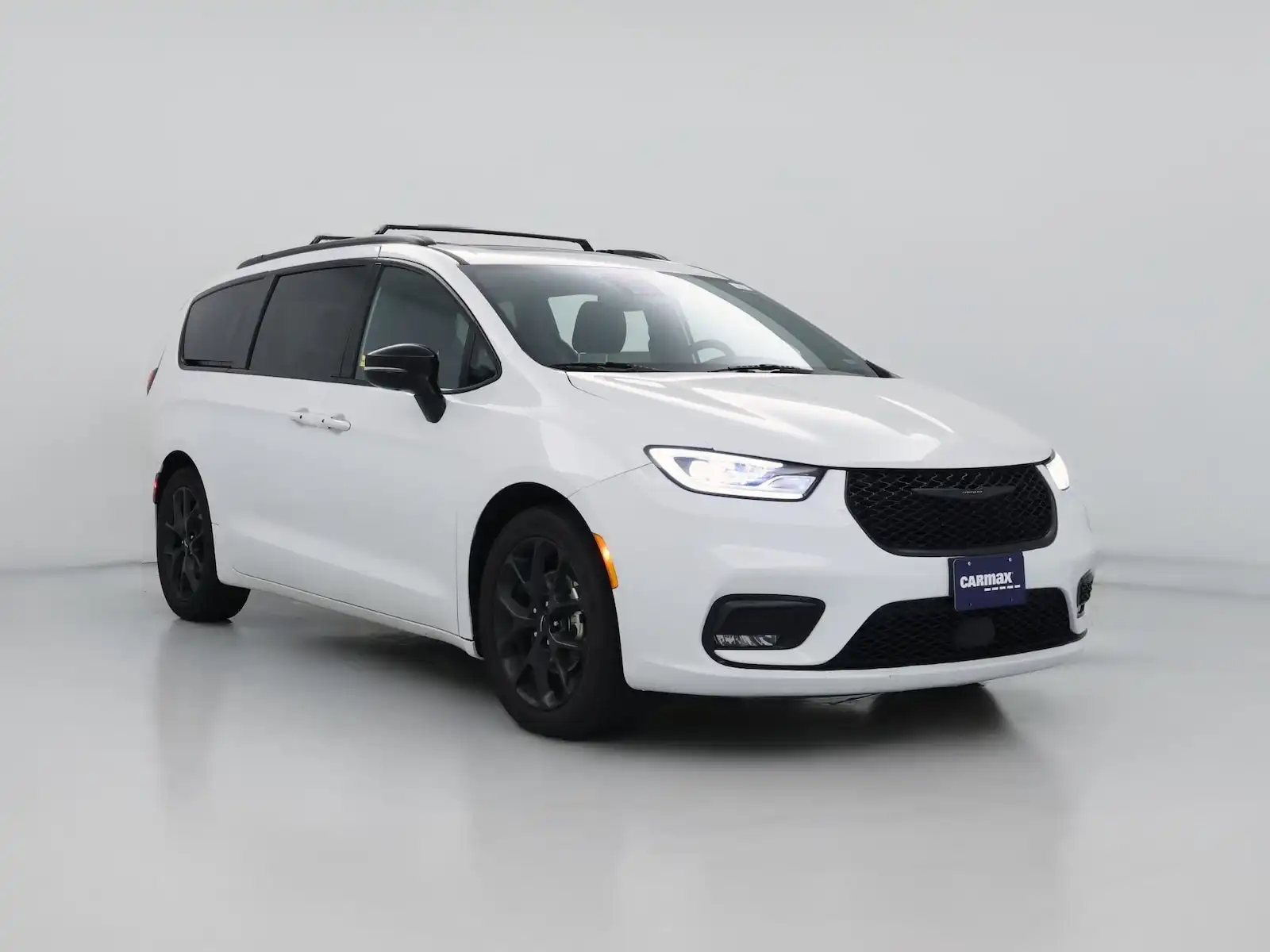2025 Chrysler Pacifica Limited's photo