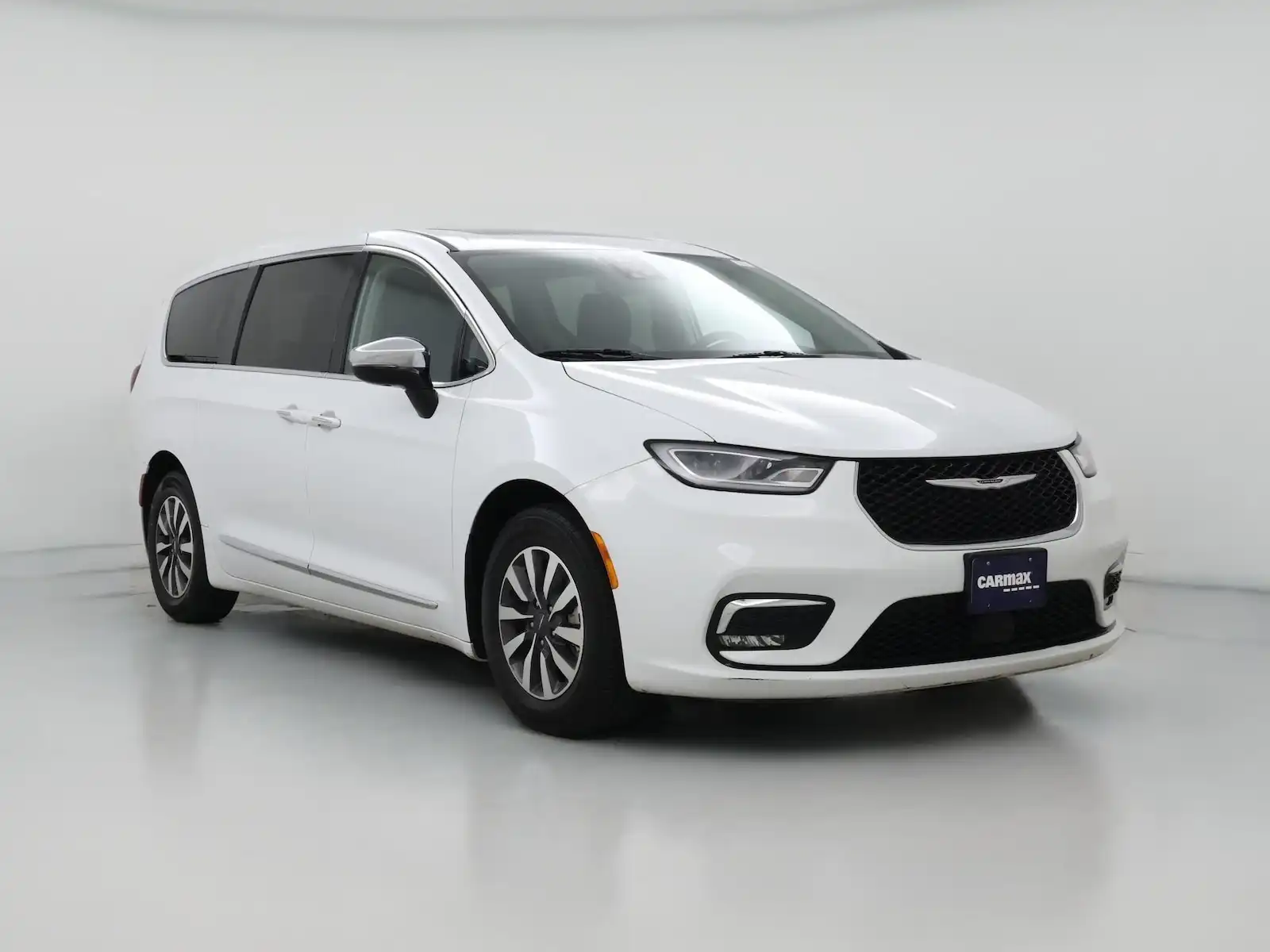 2023 Chrysler Pacifica Hybrid Limited's photo