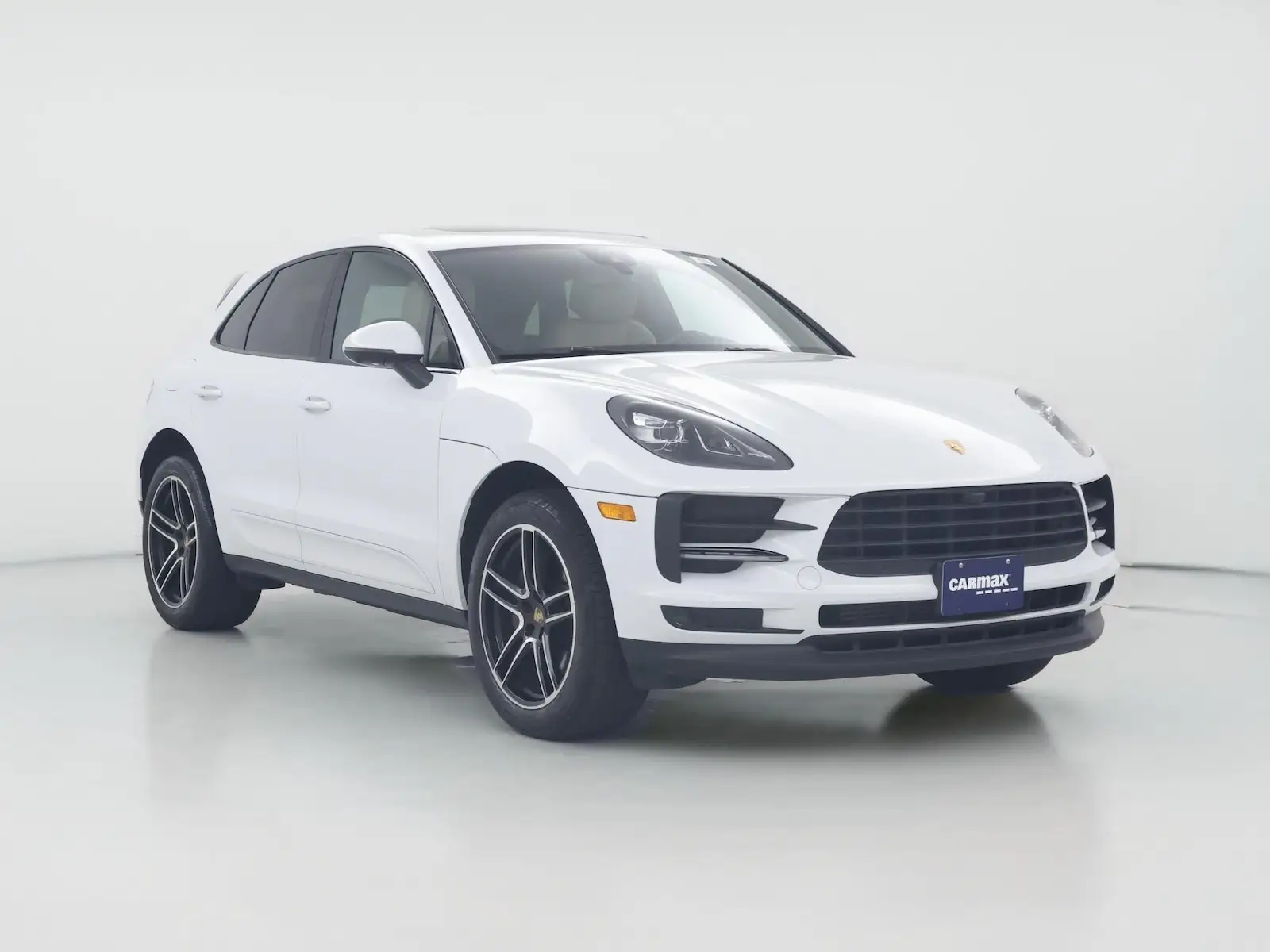 2021 Porsche Macan Base photo 1