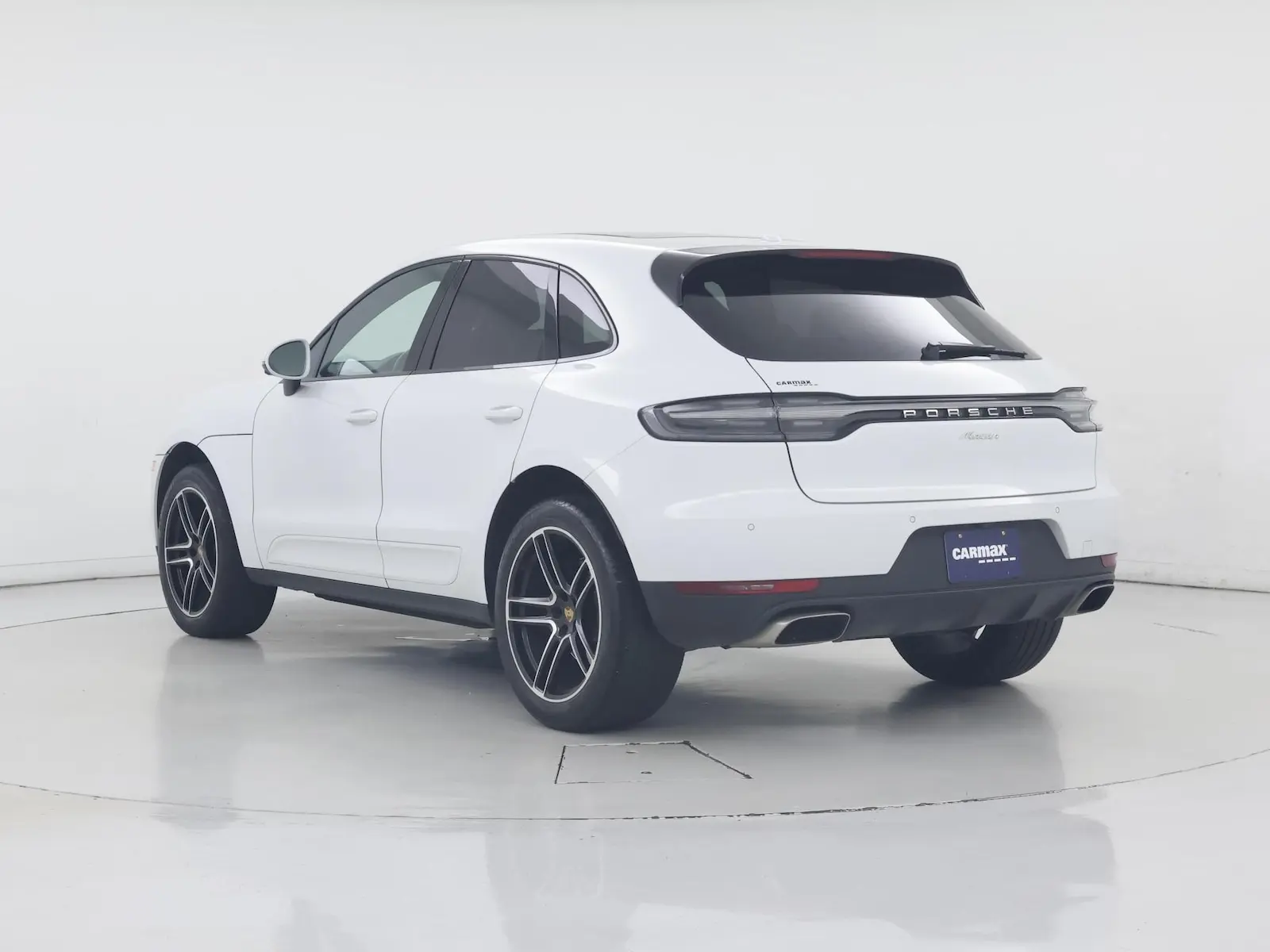 2021 Porsche Macan Base photo 3