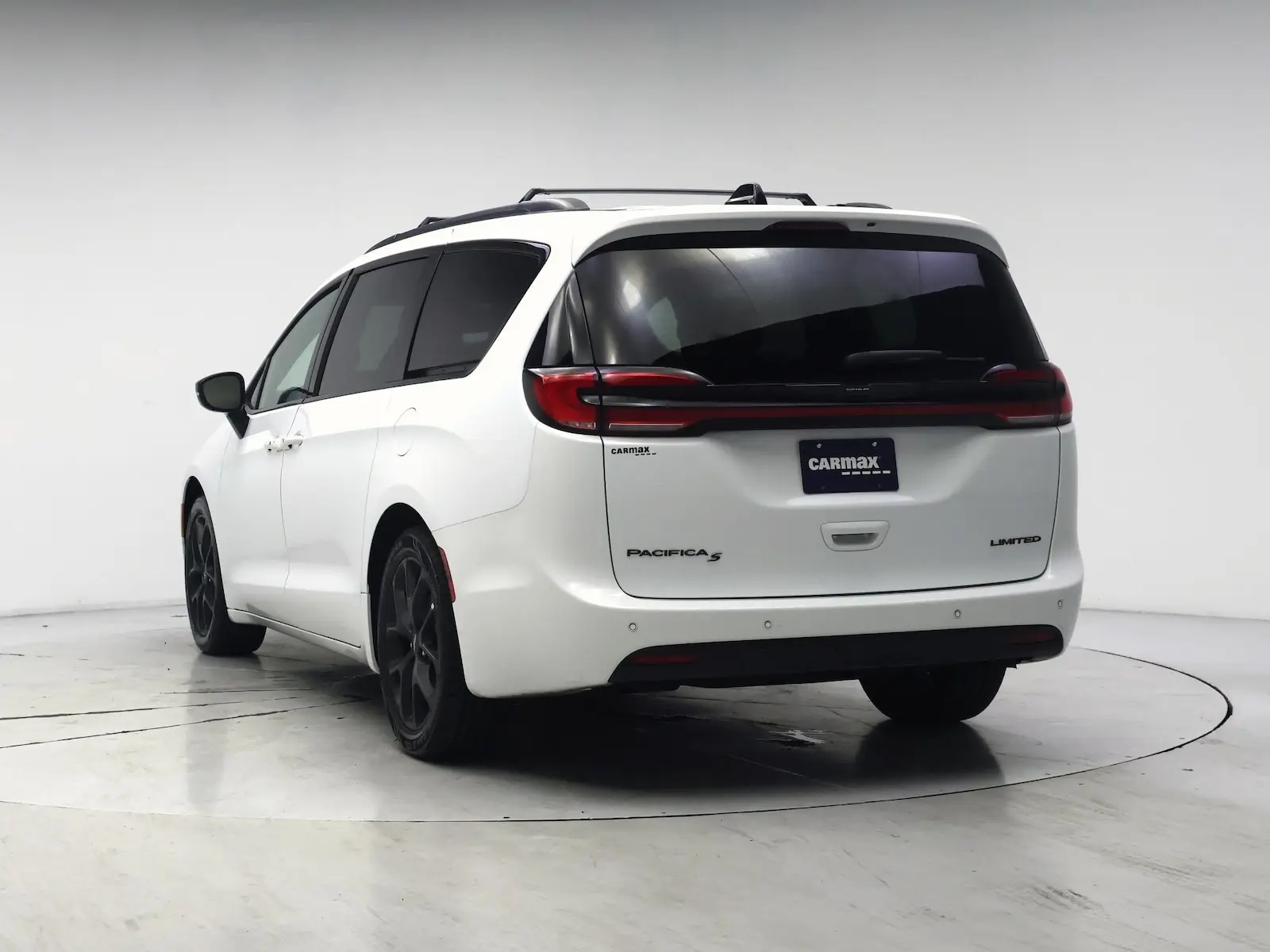 2025 Chrysler Pacifica Limited photo 3