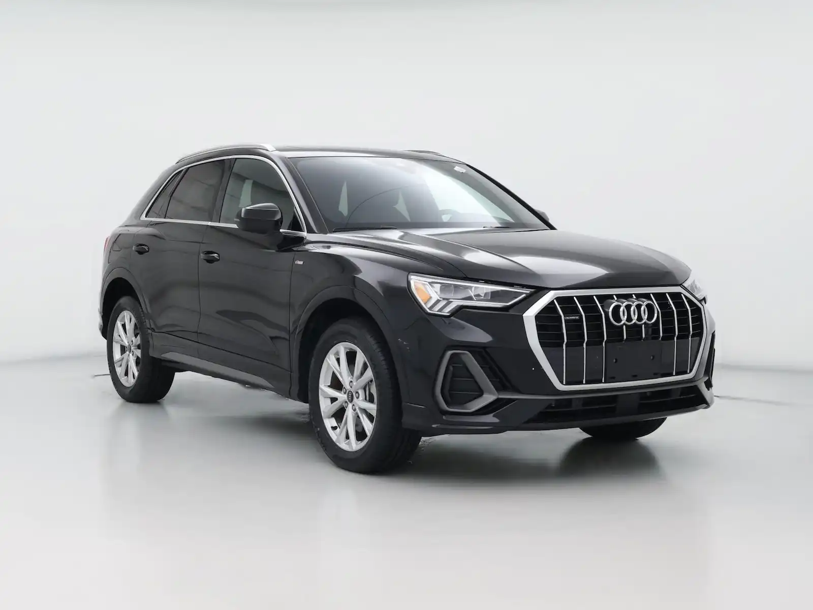 2025 Audi Q3 45 TFSI S Line Premium quattro's photo