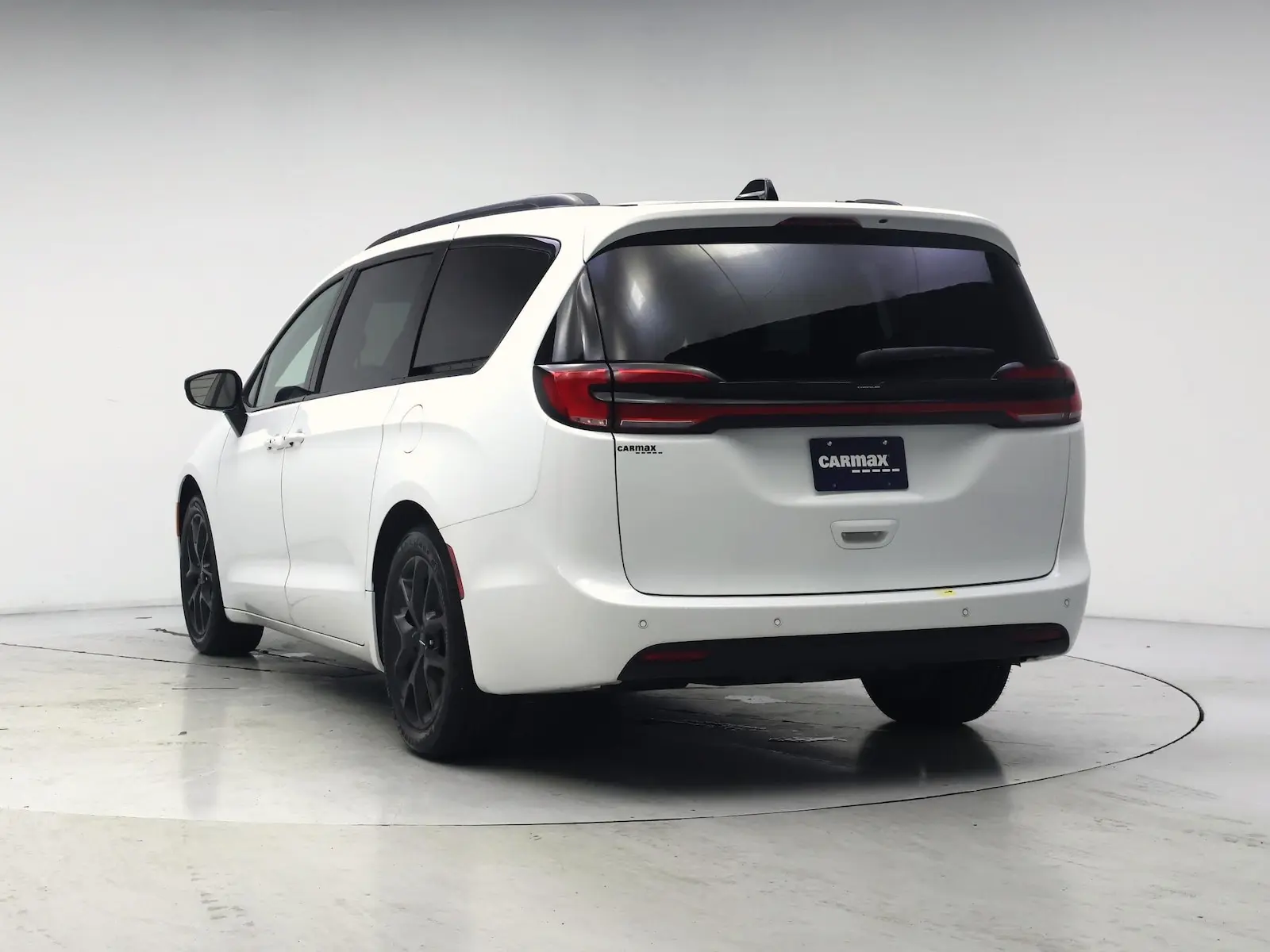 2025 Chrysler Pacifica Limited photo 3
