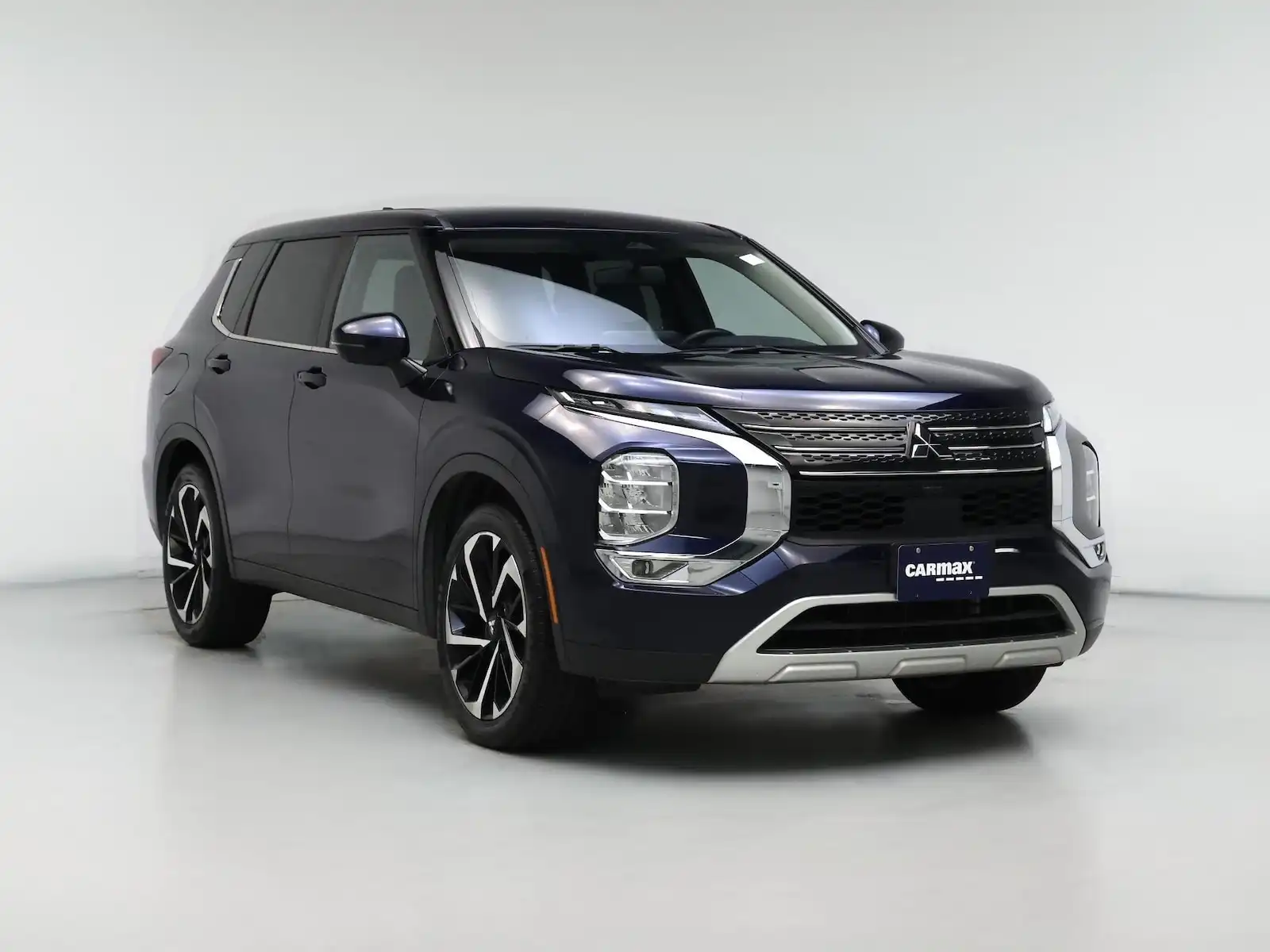 2024 Mitsubishi Outlander SE FWD's photo