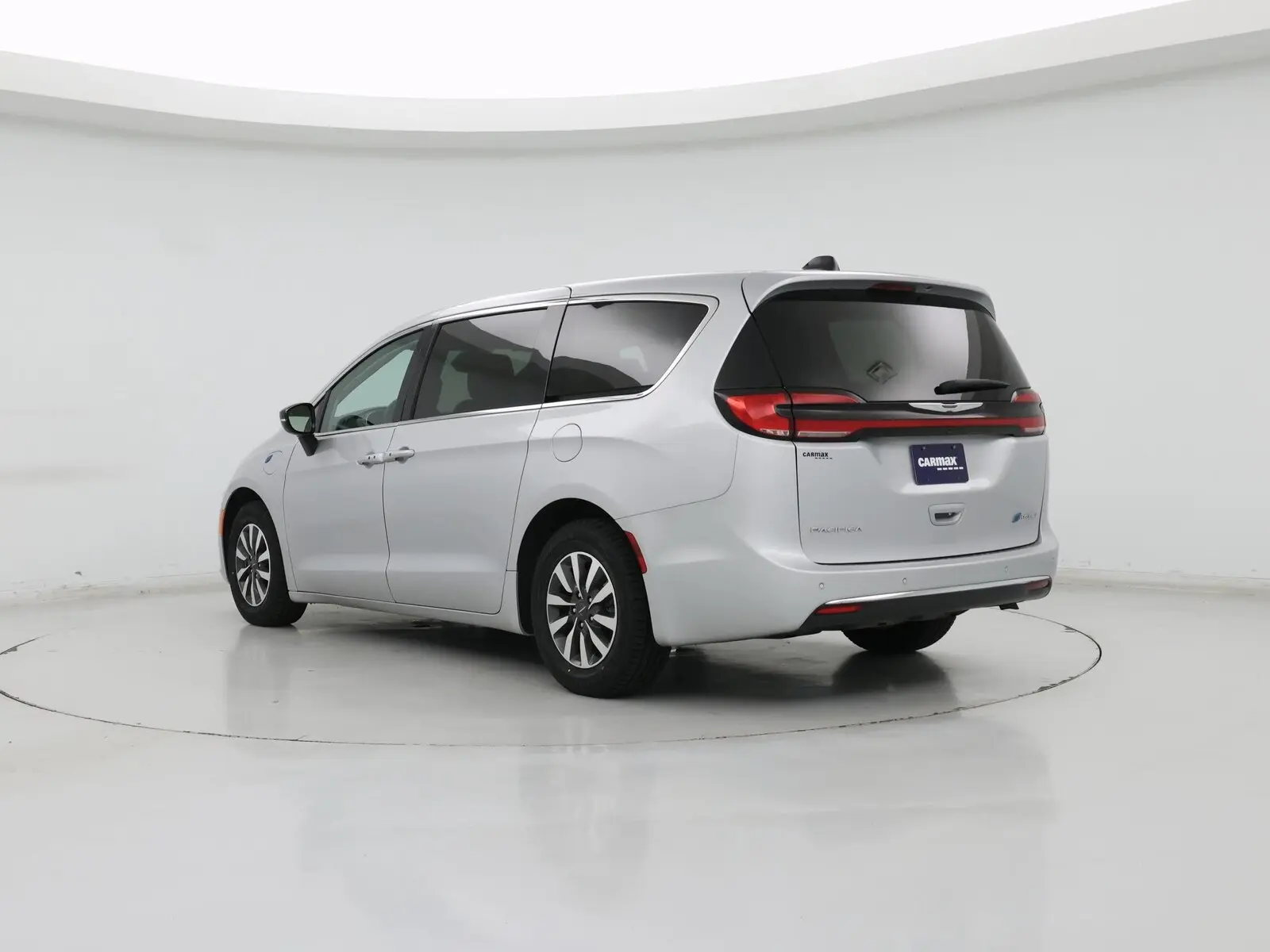 2024 Chrysler Pacifica Hybrid PHEV Select photo 3