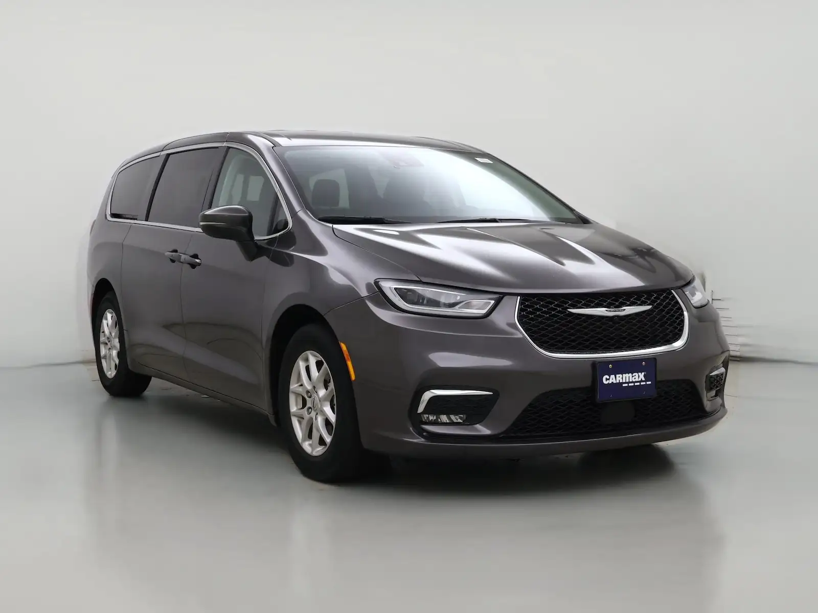 2023 Chrysler Pacifica Touring L photo 1