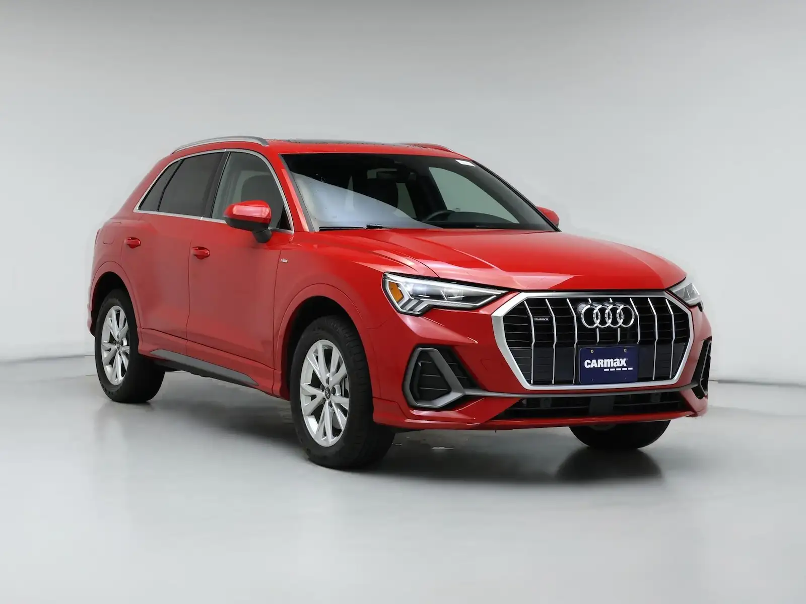 2025 Audi Q3 45 TFSI S Line Premium quattro's photo