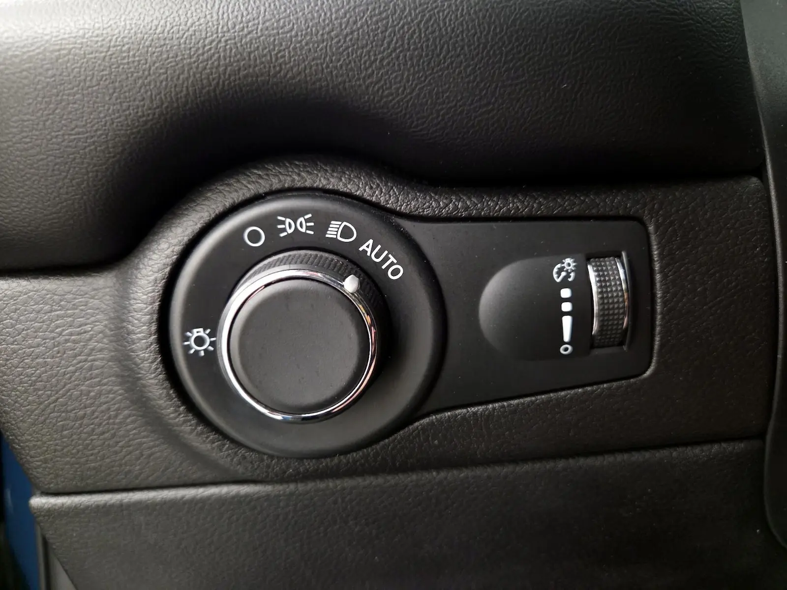 2023 Dodge Durango GT AWD photo 5