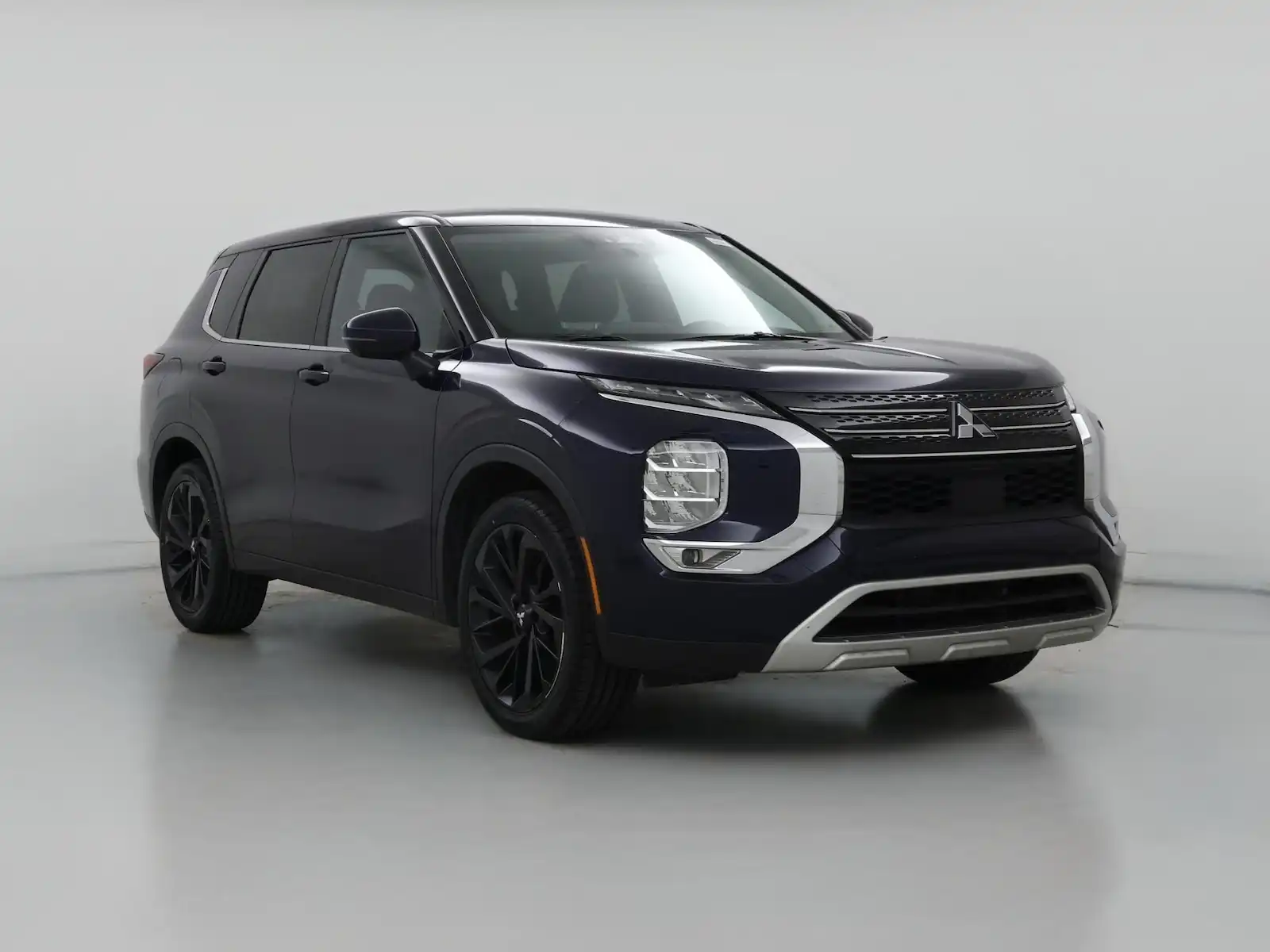 2024 Mitsubishi Outlander SE FWD's photo