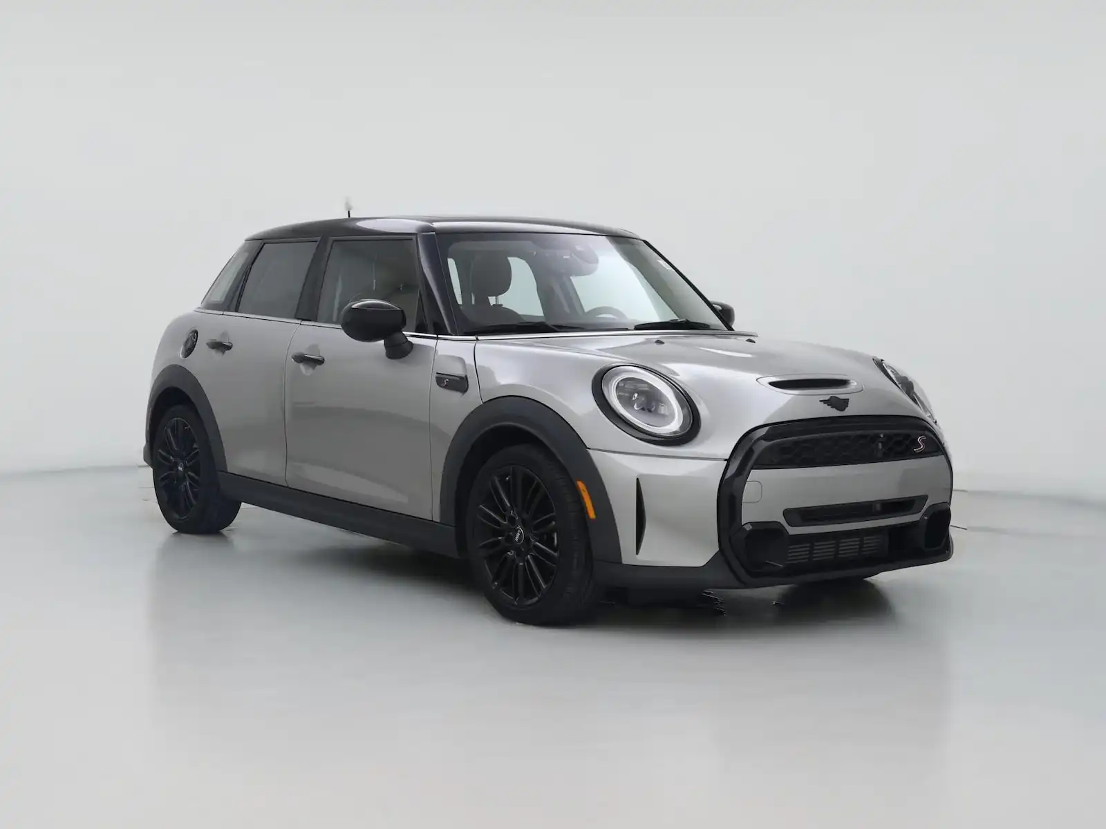2024 MINI Hardtop Cooper S's photo