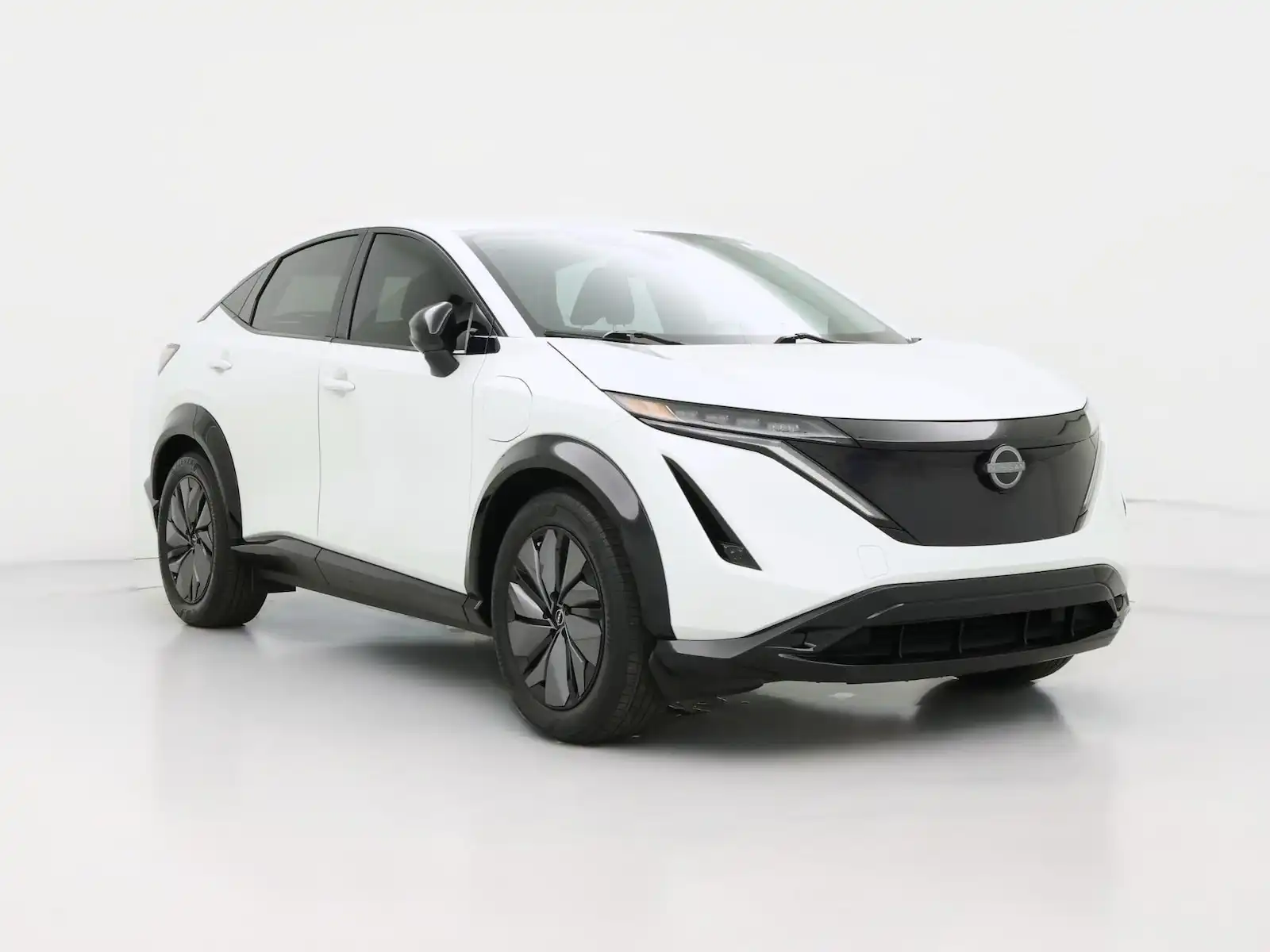 2024 Nissan Ariya Engage+ AWD's photo