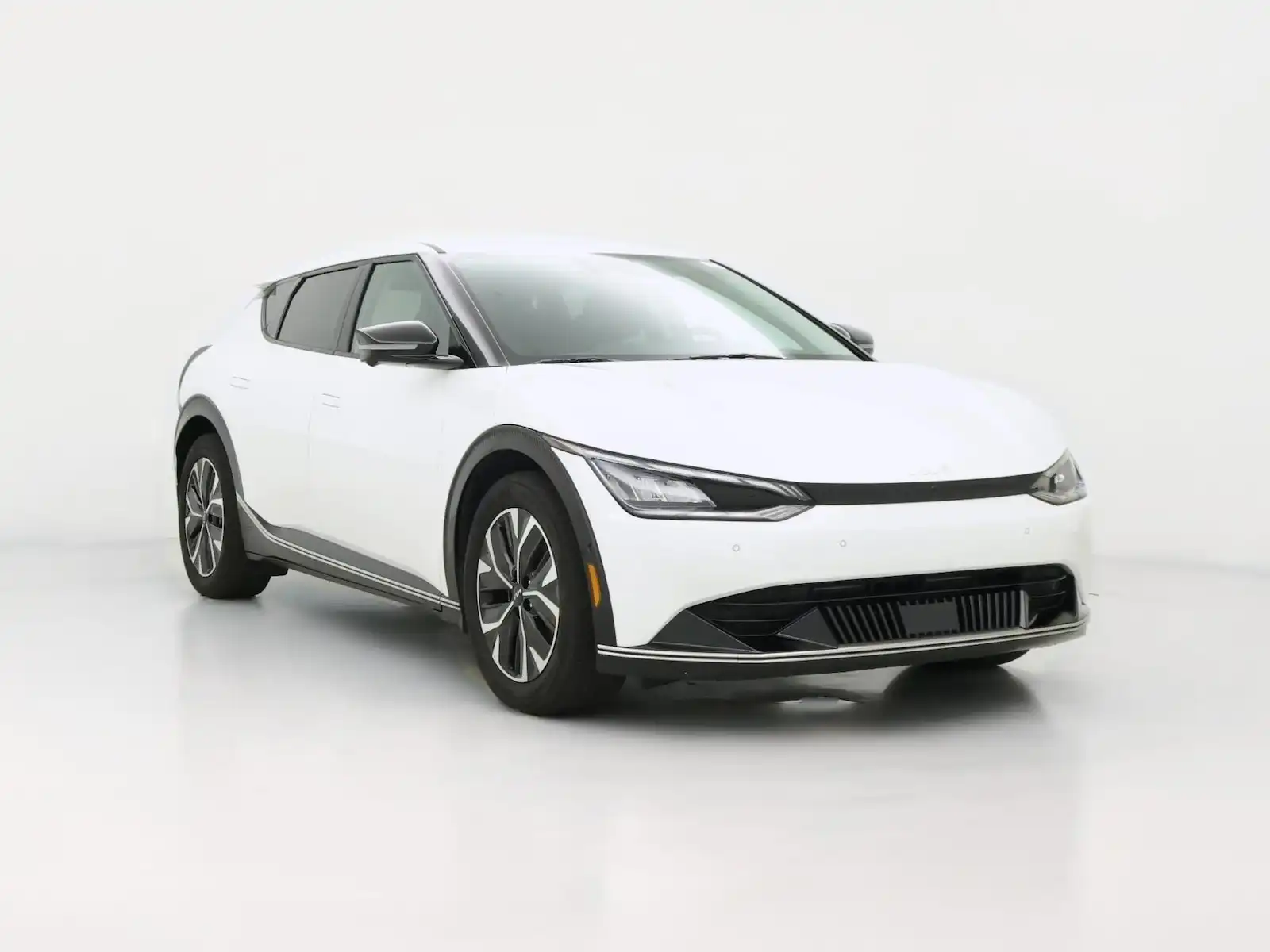 2024 Kia EV6 Wind's photo