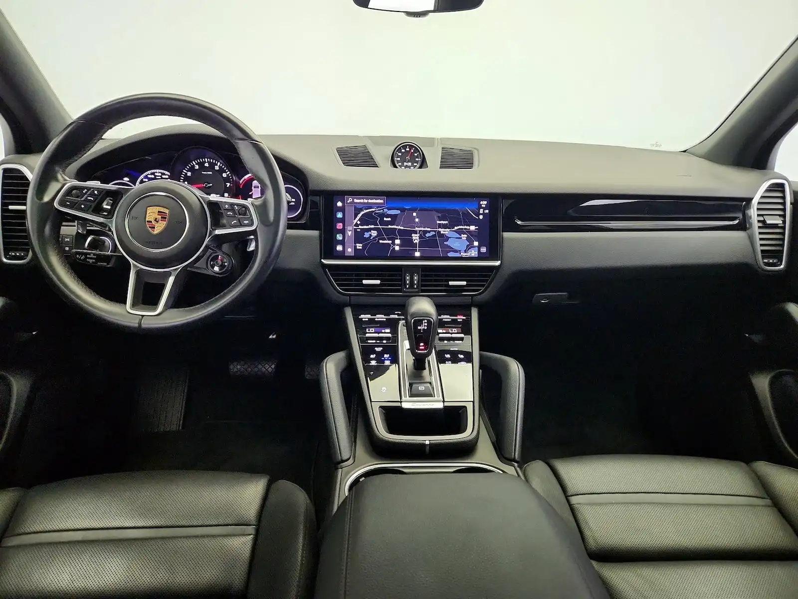 2023 Porsche Cayenne Platinum Edition's photo