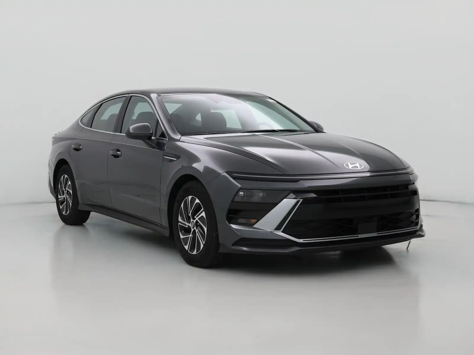 2026 Hyundai Sonata Blue's photo