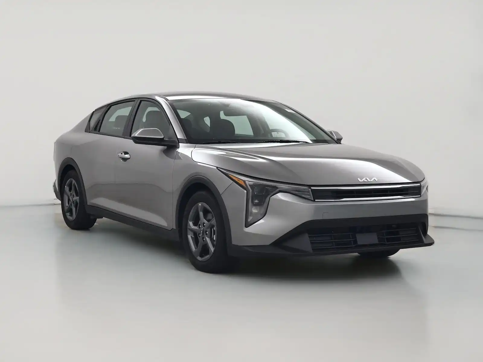 2025 Kia K4 LXS Auto's photo