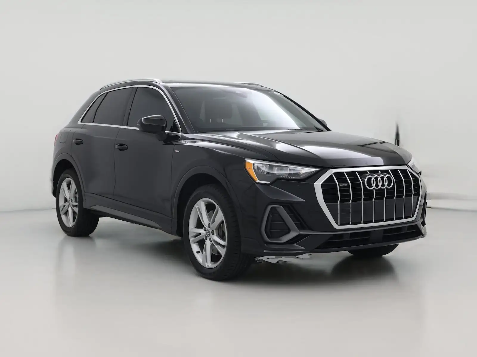 2020 Audi Q3 45 TFSI S Line Premium quattro's photo