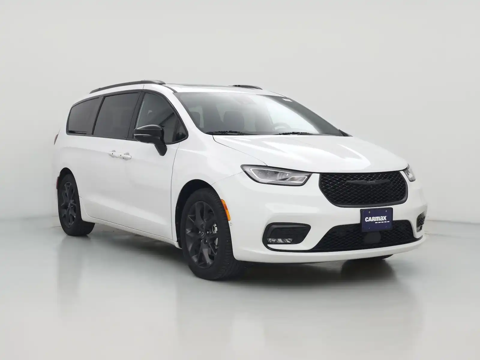 2025 Chrysler Pacifica Limited's photo
