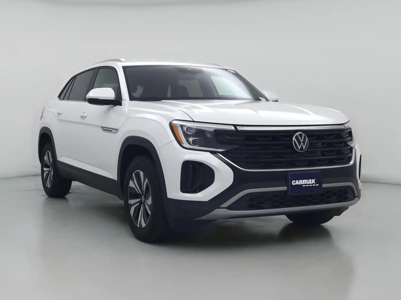 2025 Volkswagen Atlas Cross Sport 2.0T SE's photo