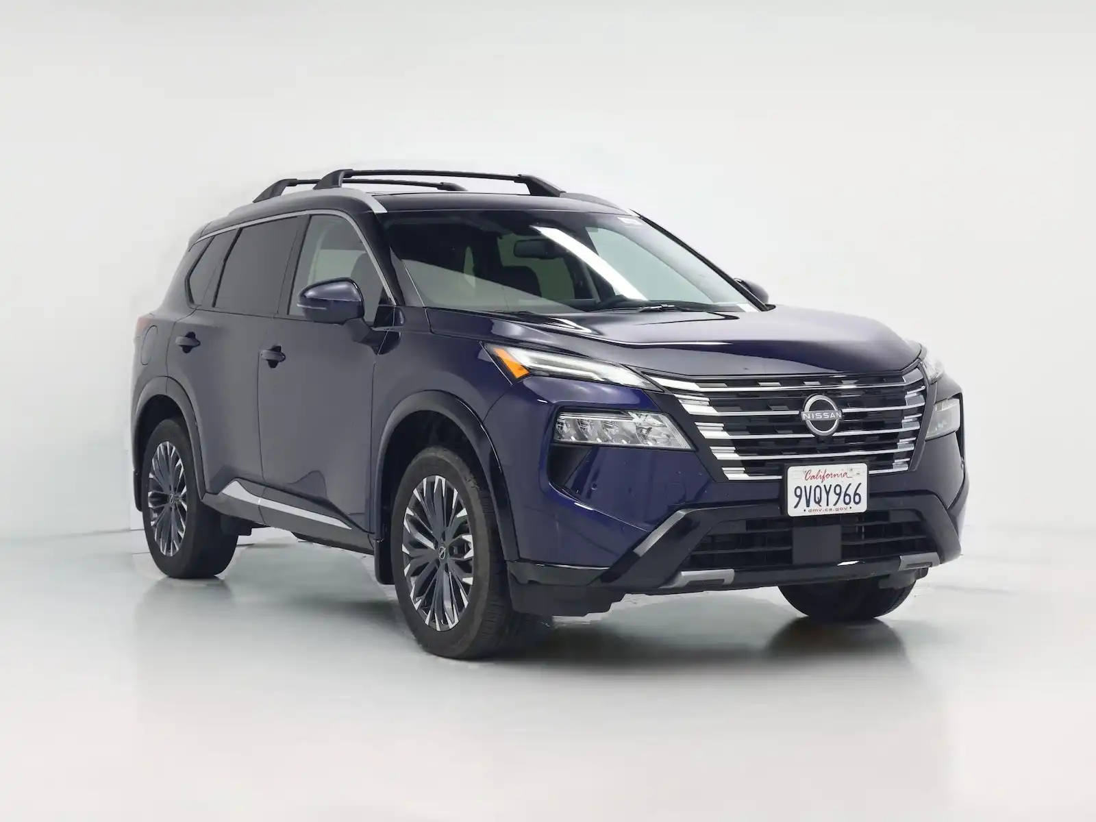 2026 Nissan Rogue Platinum's photo