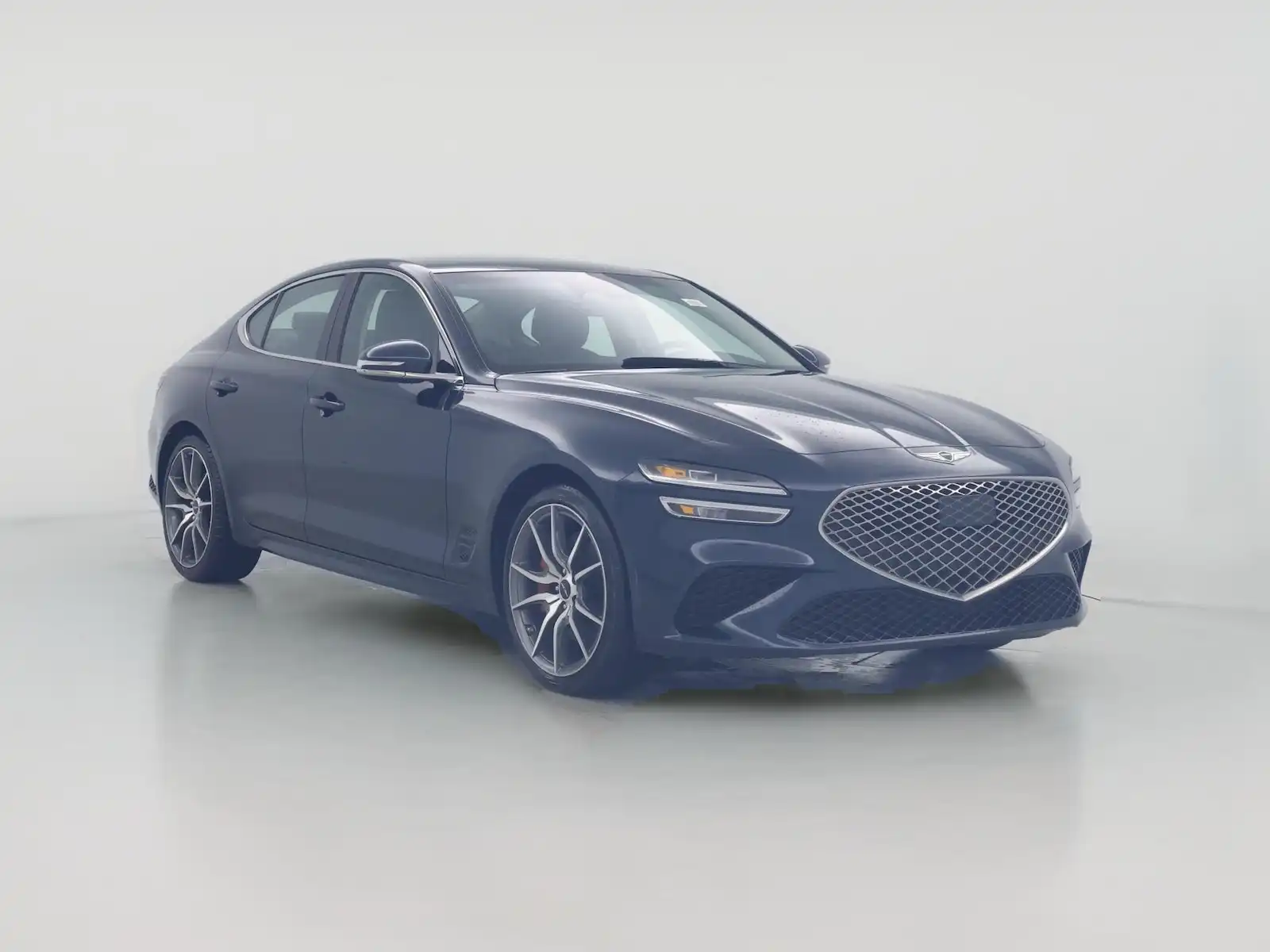 2025 Genesis G70 2.5T Standard's photo