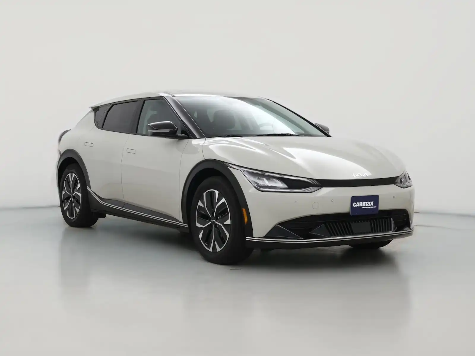 2023 Kia EV6 Wind's photo