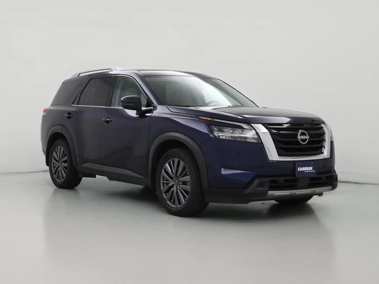 2023 Nissan Pathfinder SL 4WD's photo