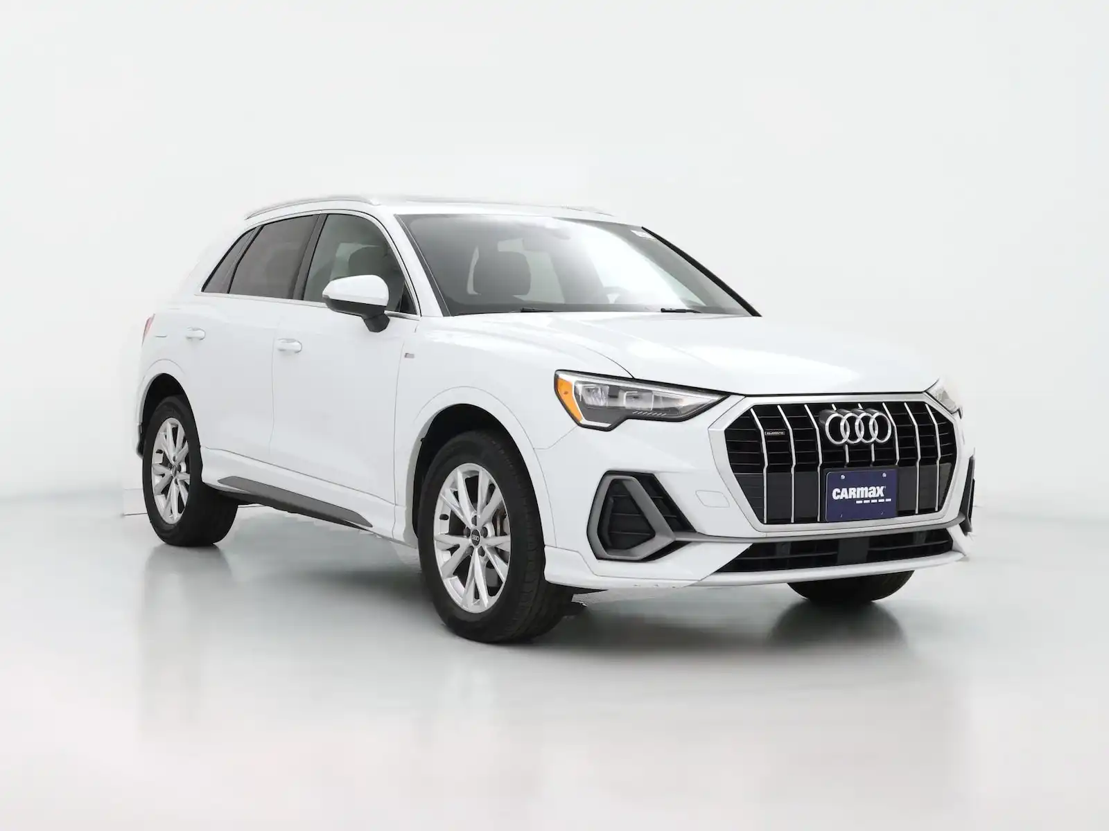 2021 Audi Q3 45 TFSI S Line Premium quattro's photo