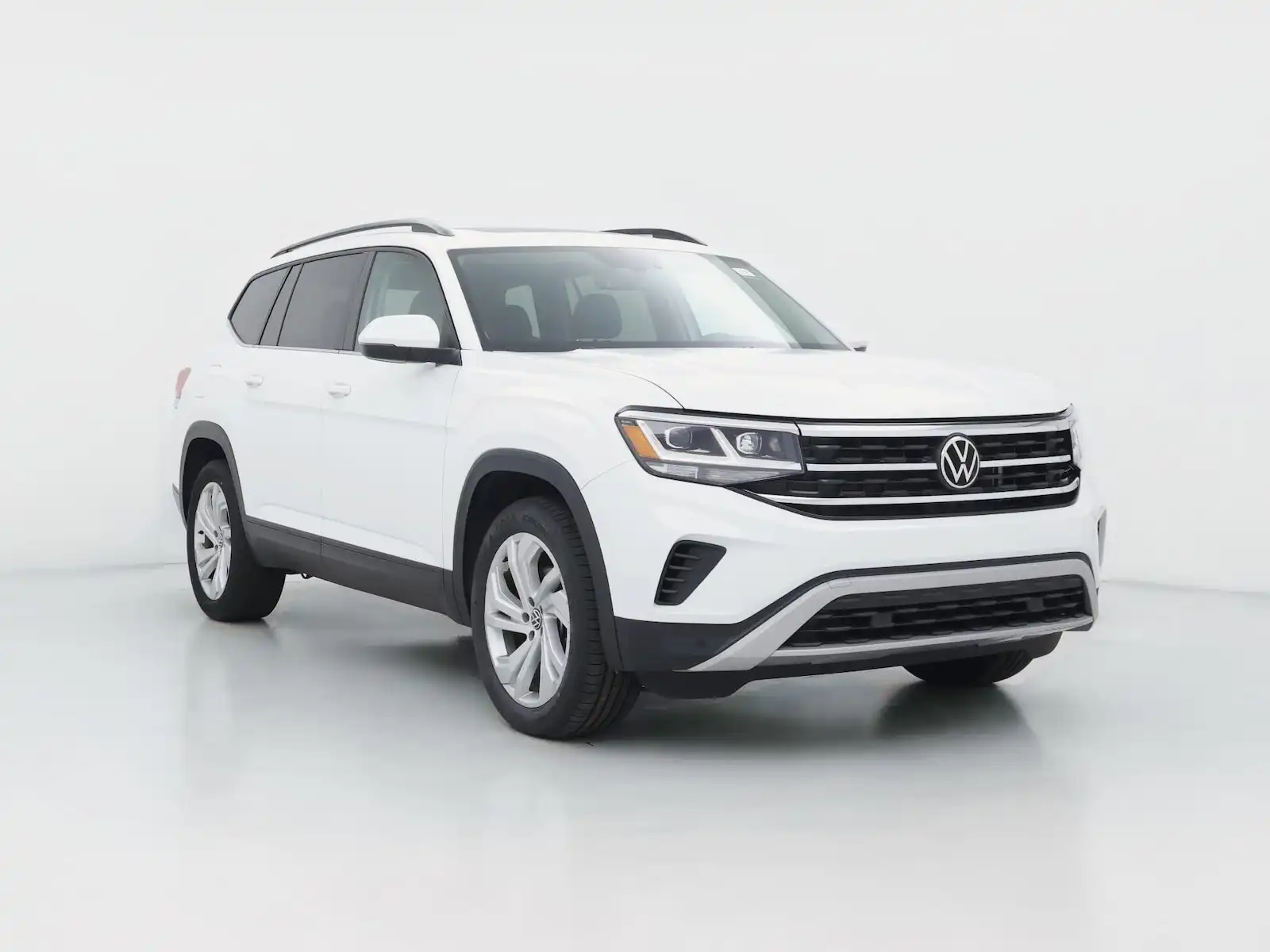 2023 Volkswagen Atlas 3.6L SE with Tech's photo